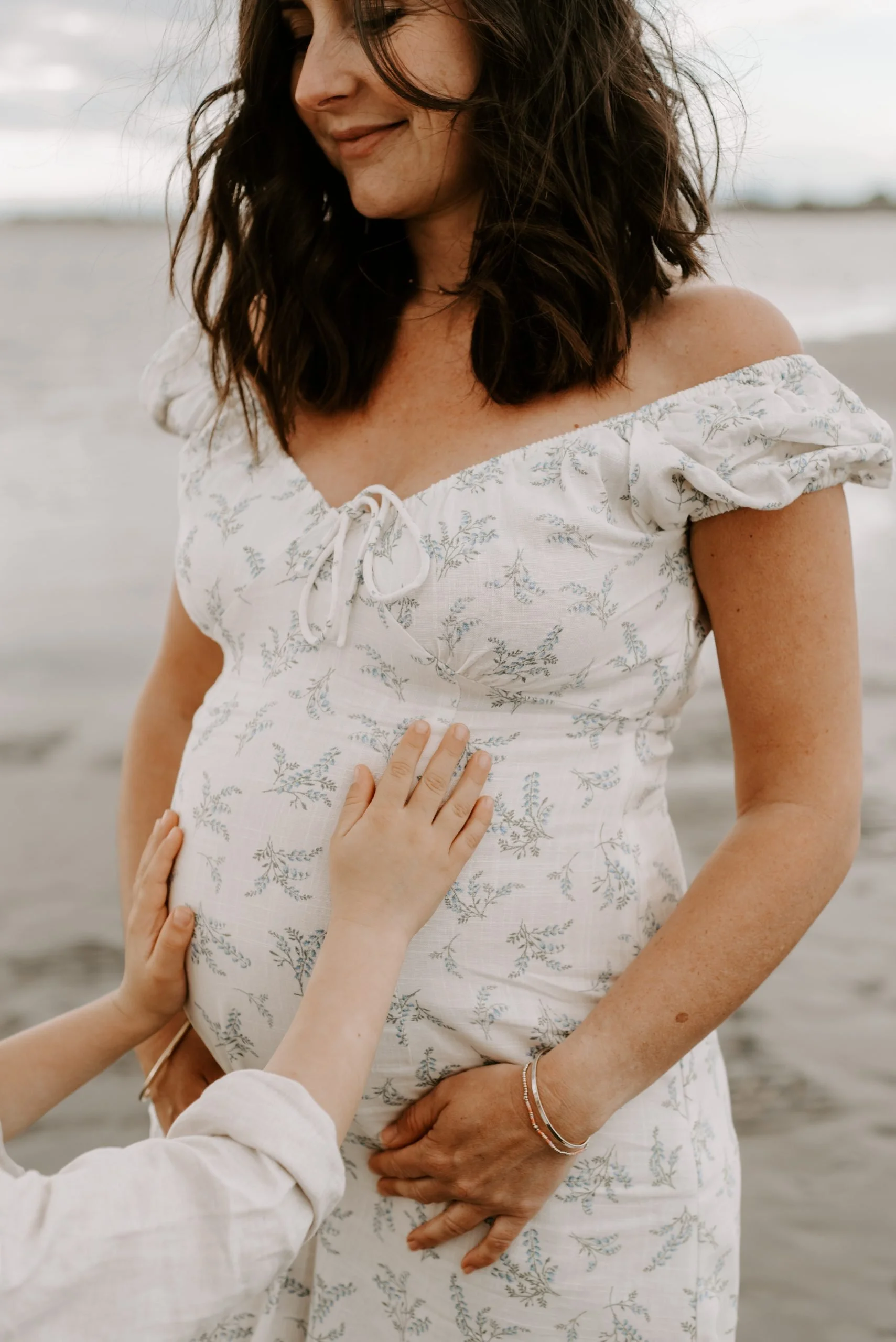 seance-grossesse-plage-espiguette-photographe-julieronaldmarcel-thelovers25.jpg