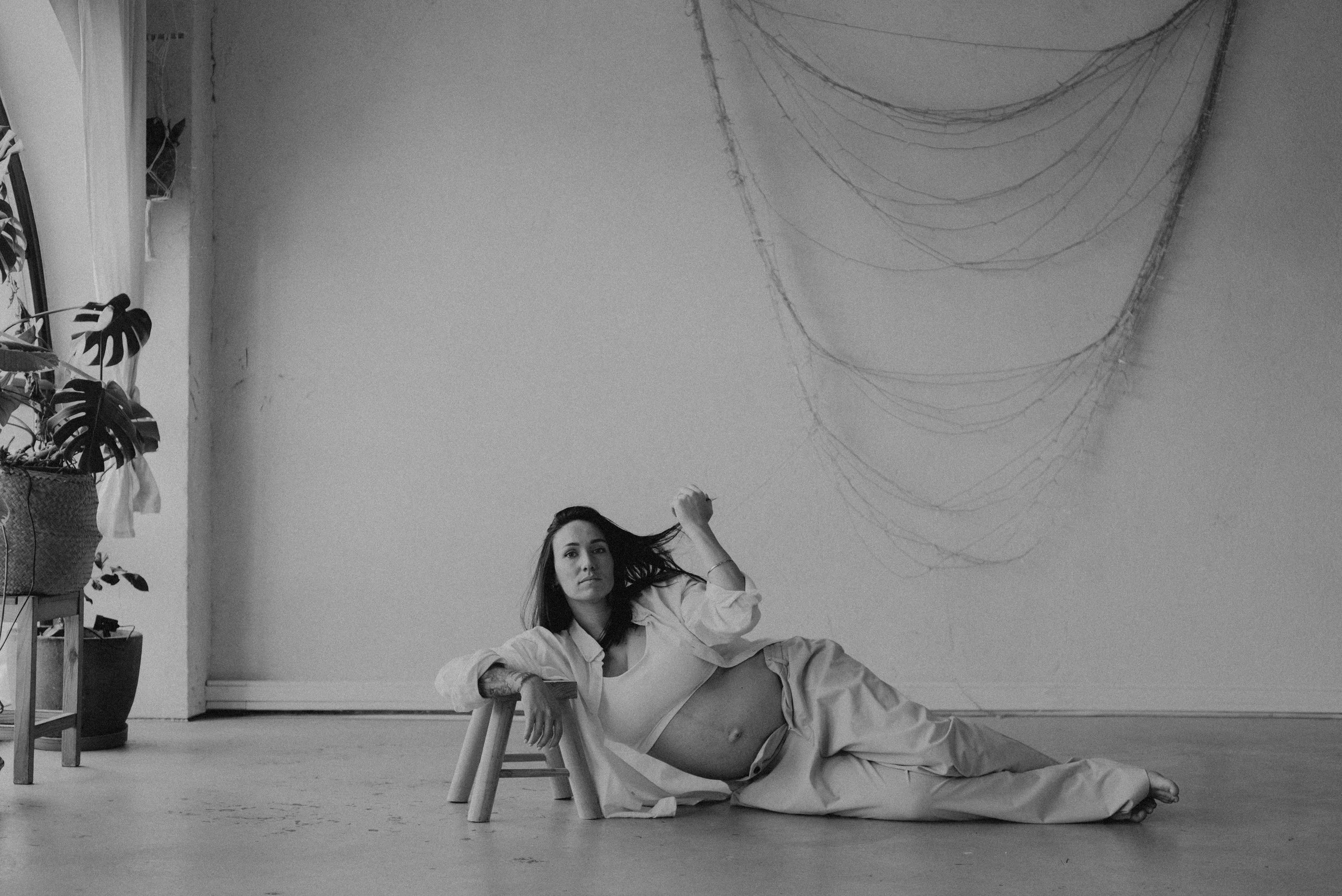 seance-photos-grossesse-studio-slow-yoga-montpellier-the-lovers45.jpg