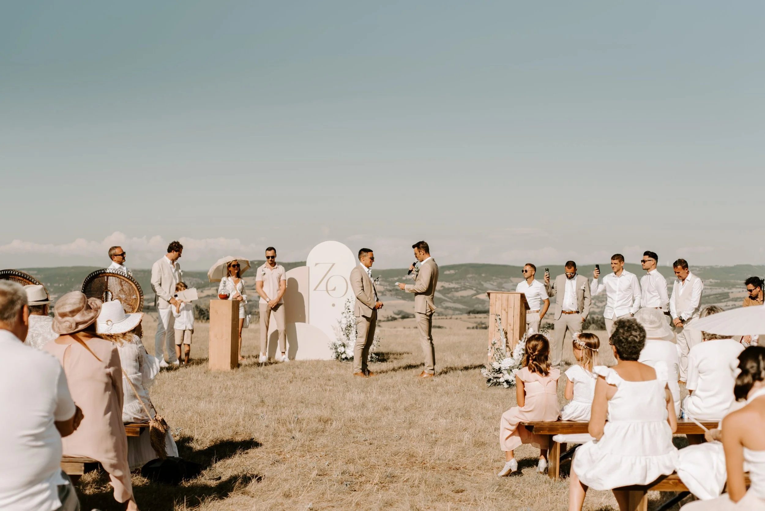 Le mariage de Sébastien & Frédéric au Domaine de Baldassé en Aveyron