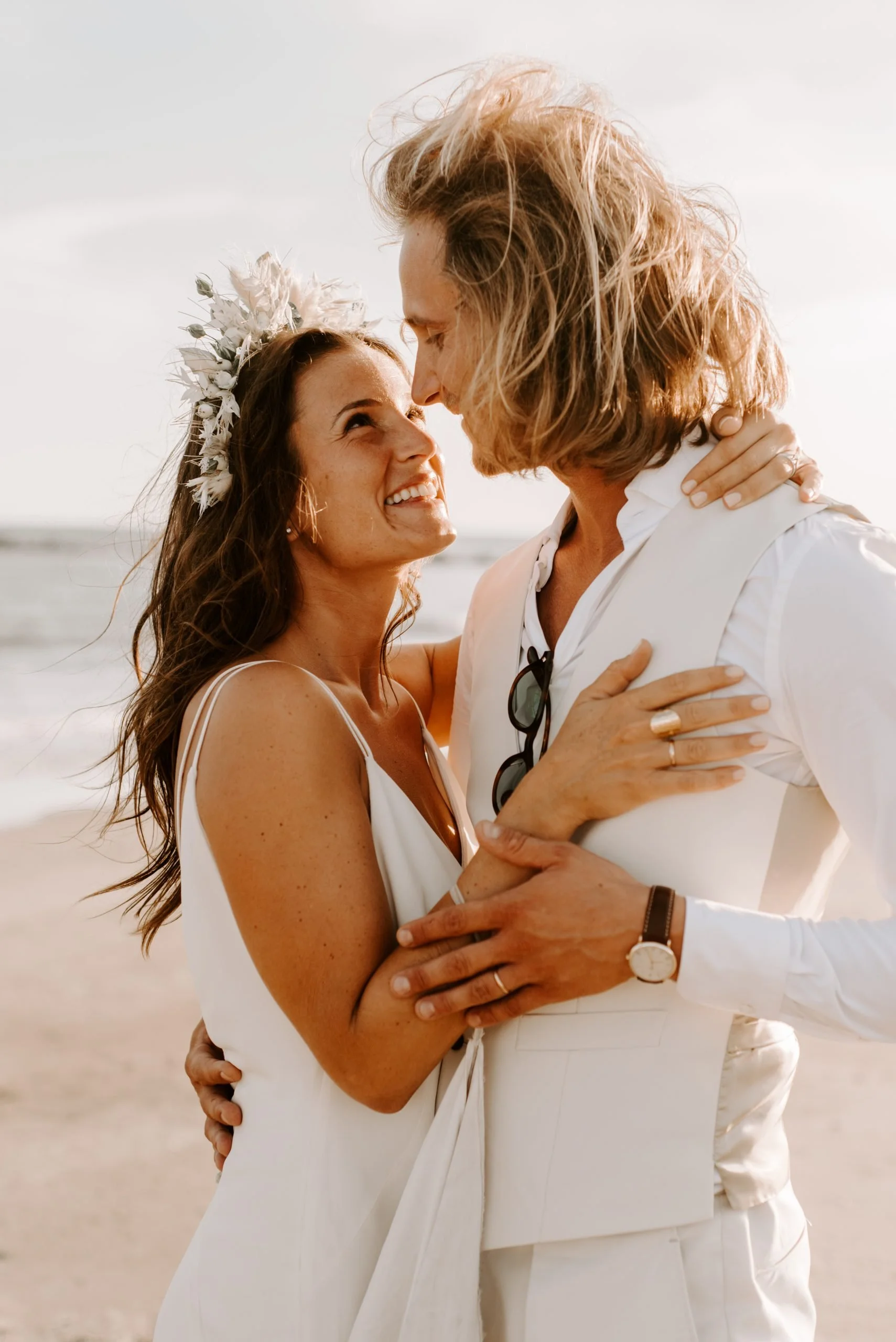 Le mariage à la plage de Marie et Florian, Domaine le sauvage en Camargue, par The Lovers Wedding