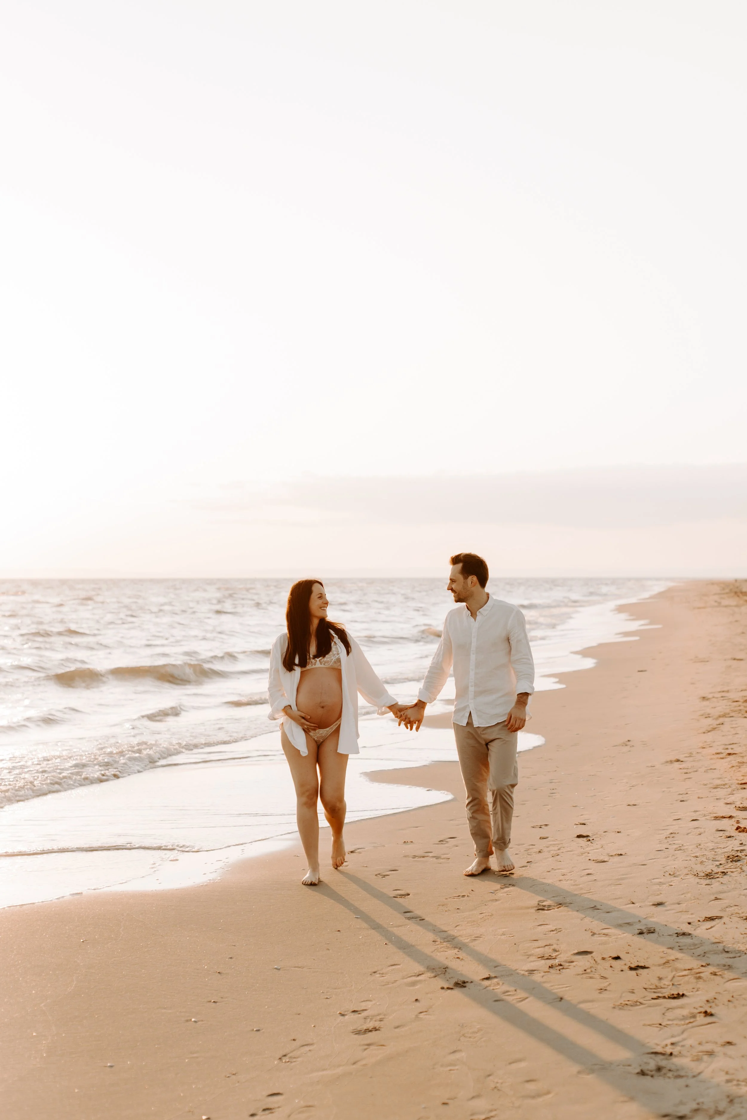 seance-photos-grossesse-plage-espiguette-celia+lucas-thelovers104.jpg