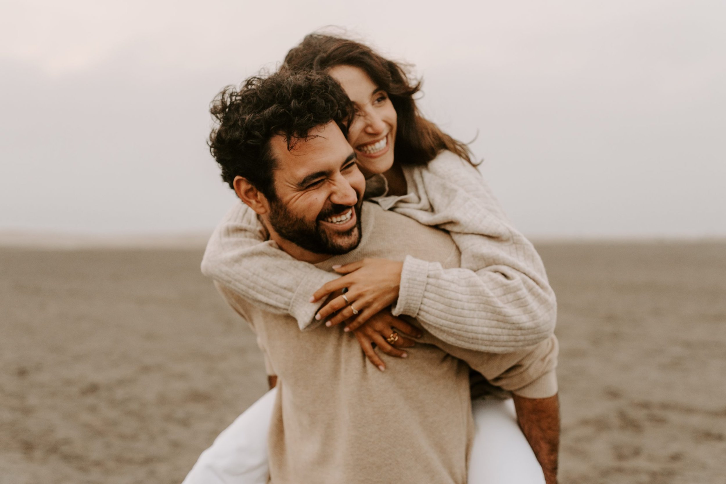 Séance Photos Engagement de Mélanie & Ugo à la Plage de l'Espiguette