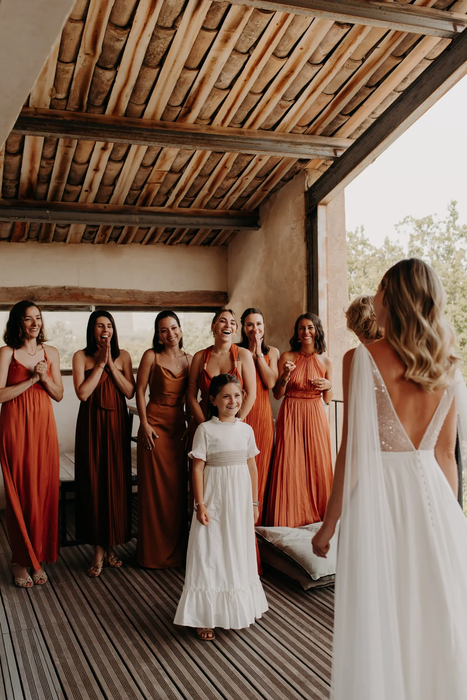 mariage-provence-grange-javon-marine+morgan-thelovers115.jpg.webp