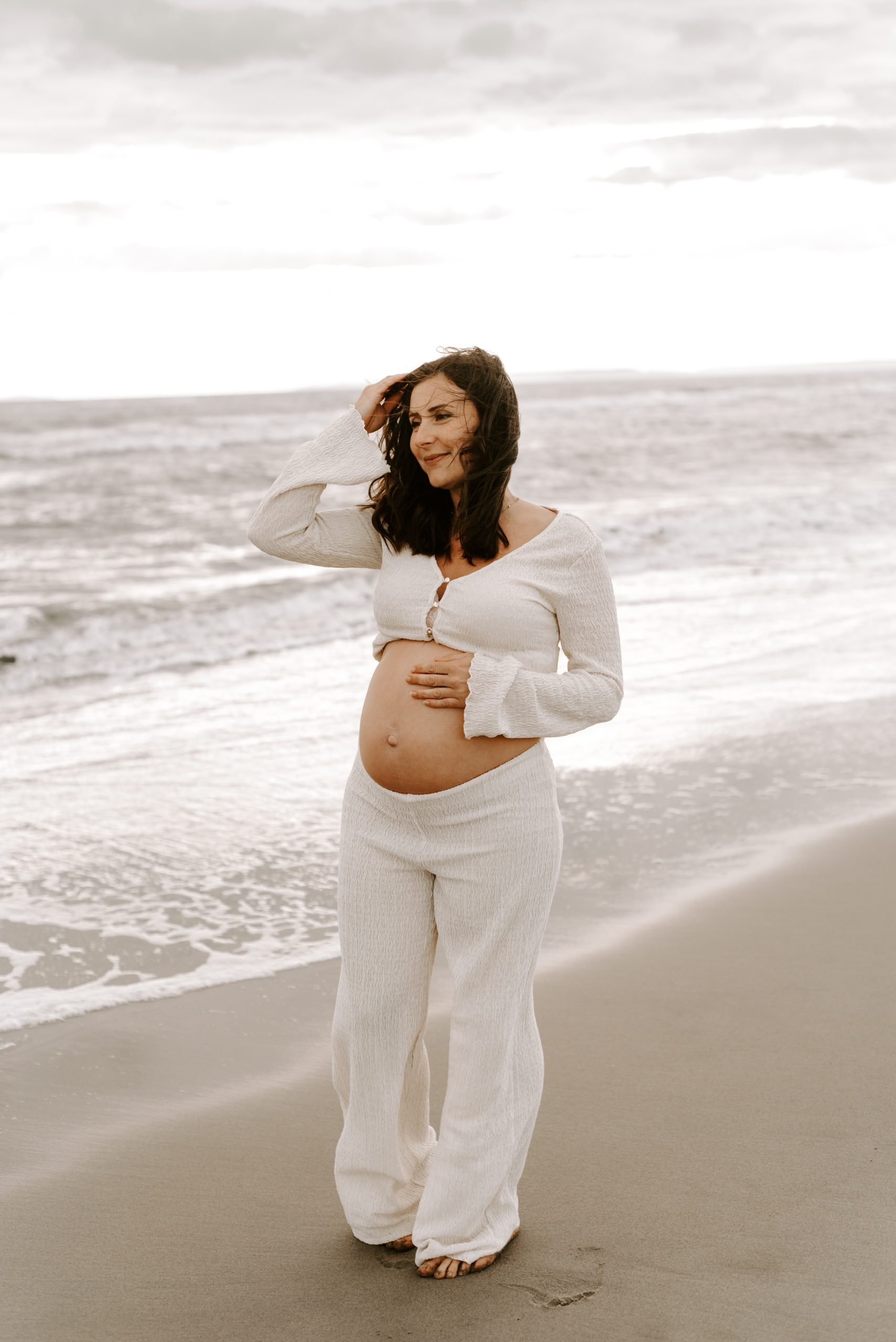 seance-grossesse-plage-espiguette-photographe-julieronaldmarcel-thelovers31.jpg