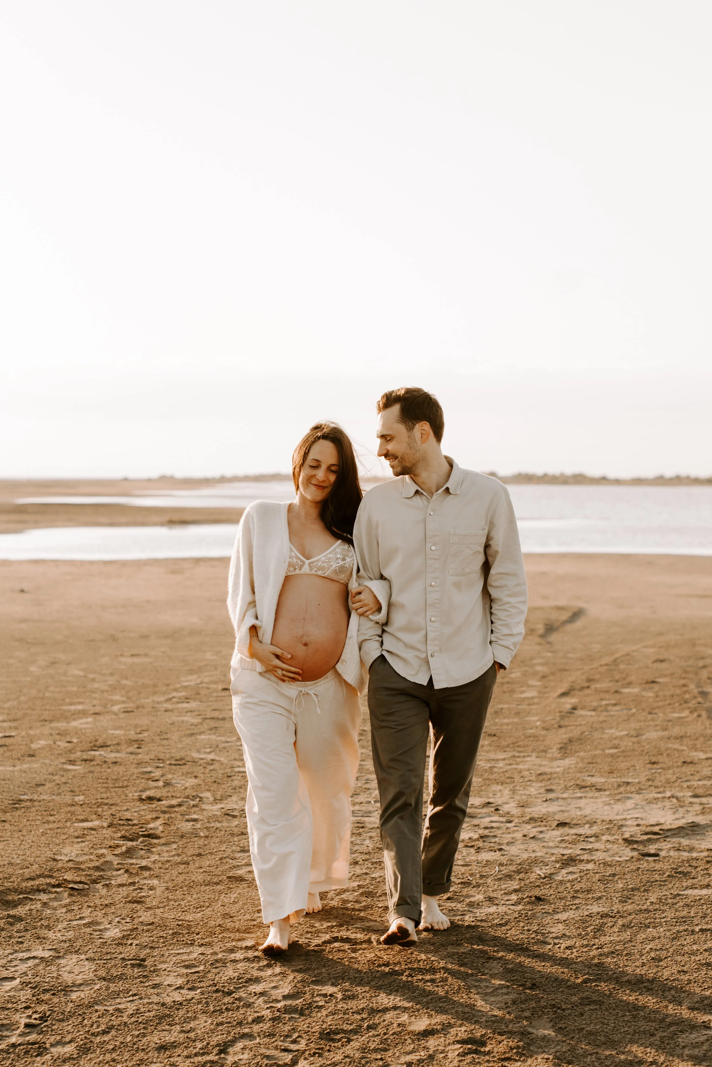 seance-photos-grossesse-plage-espiguette-celia+lucas-thelovers69.jpg