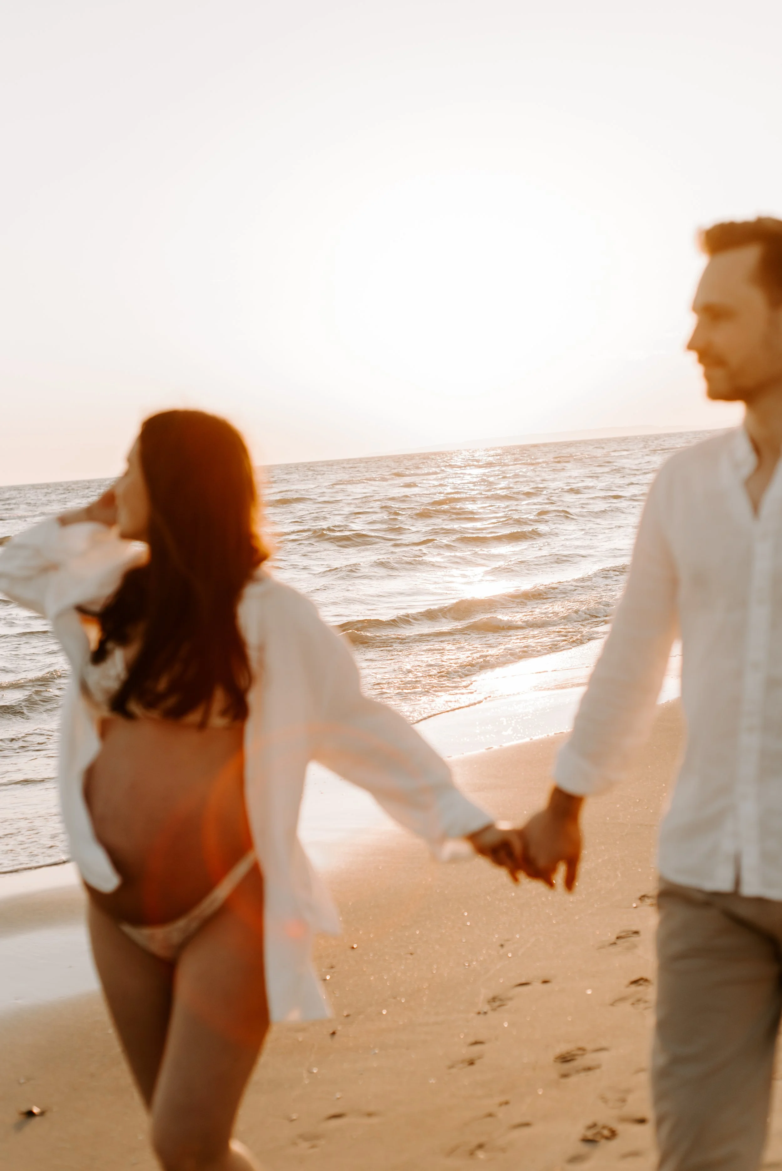 seance-photos-grossesse-plage-espiguette-celia+lucas-thelovers120.jpg