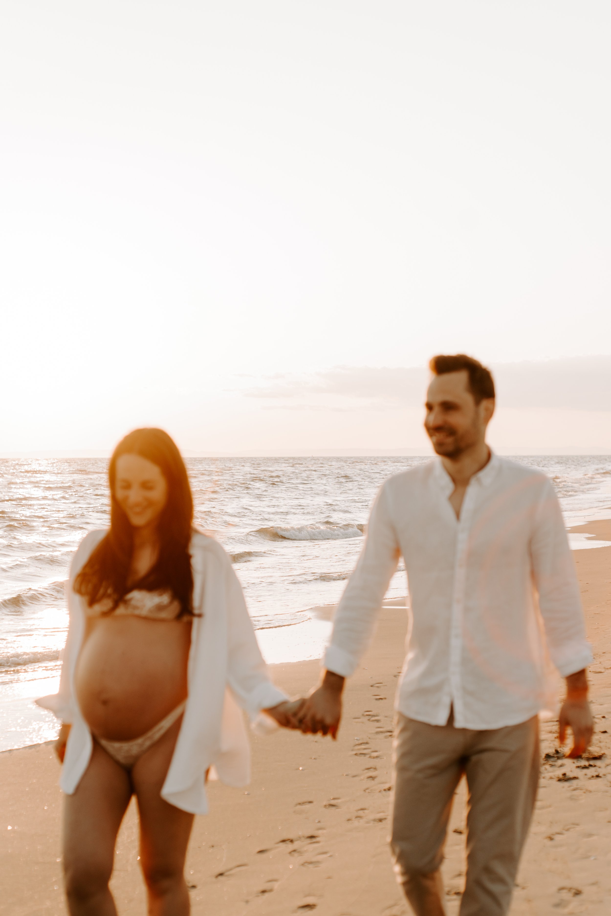 seance-photos-grossesse-plage-espiguette-celia+lucas-thelovers118.jpg