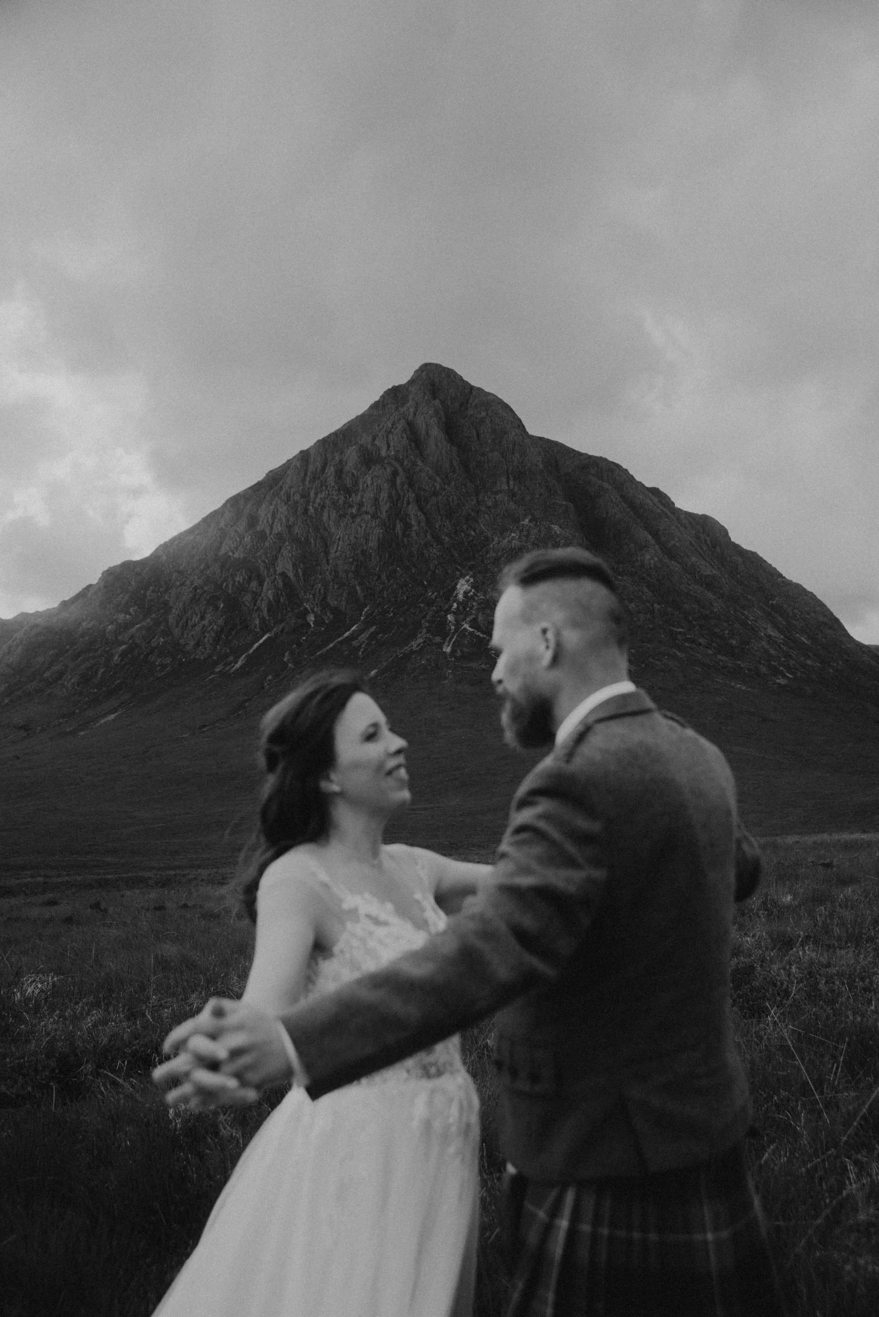 Photographe et vidéaste de mariage en Ecosse, dans les Highlands