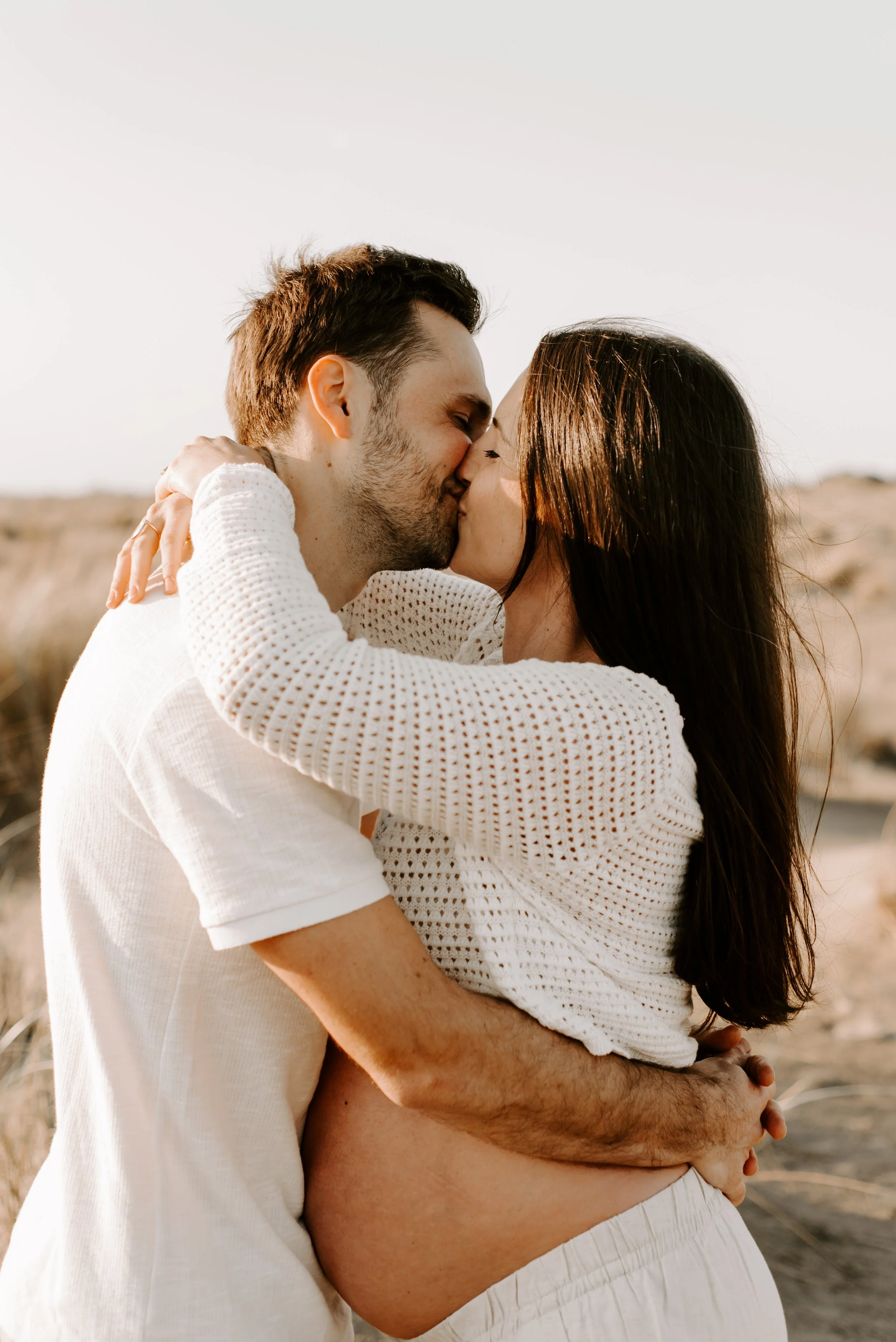 seance-photos-grossesse-plage-espiguette-celia+lucas-thelovers22.jpg