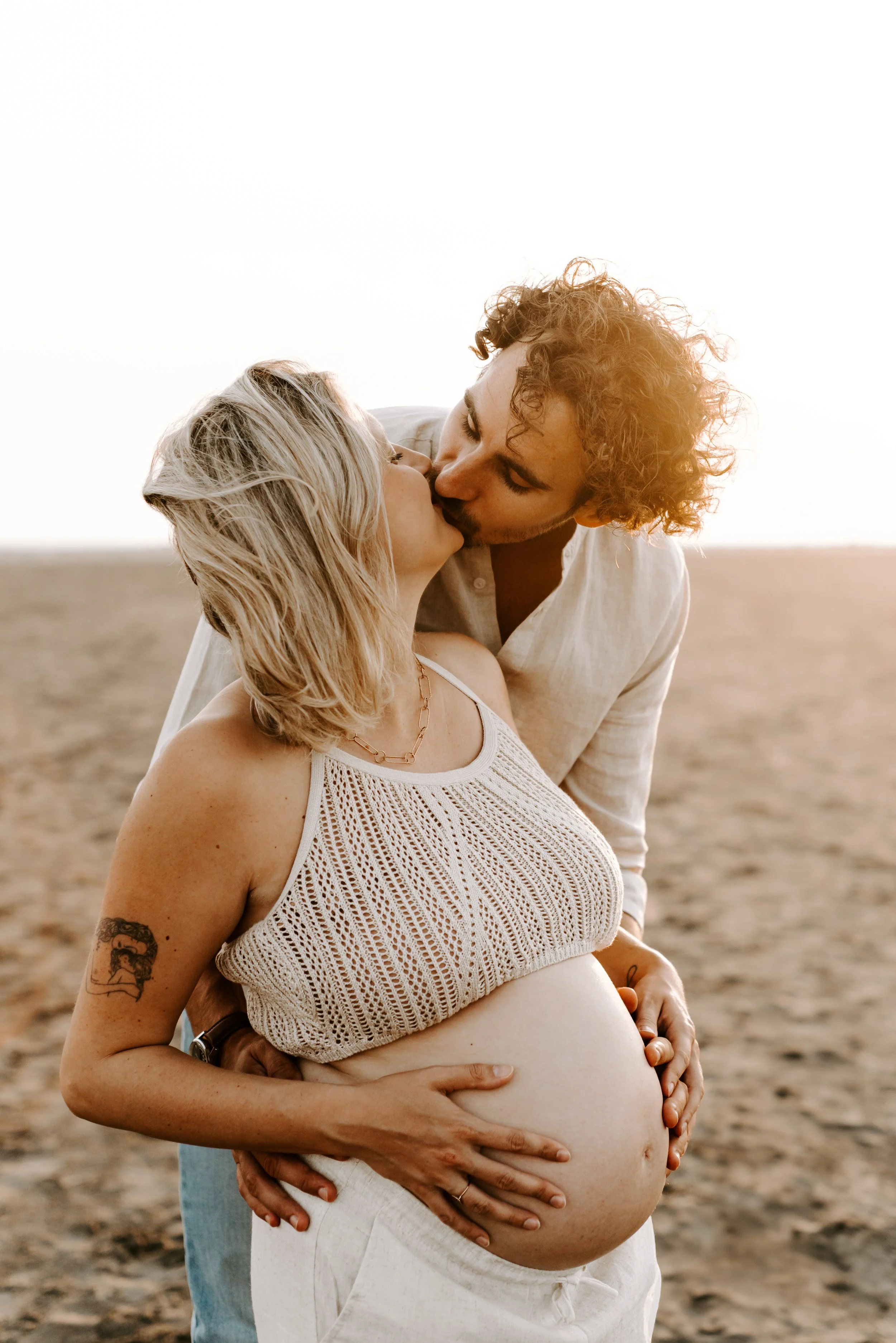seance-maternite-plage-espiguette-thelovers-photographe22.jpg