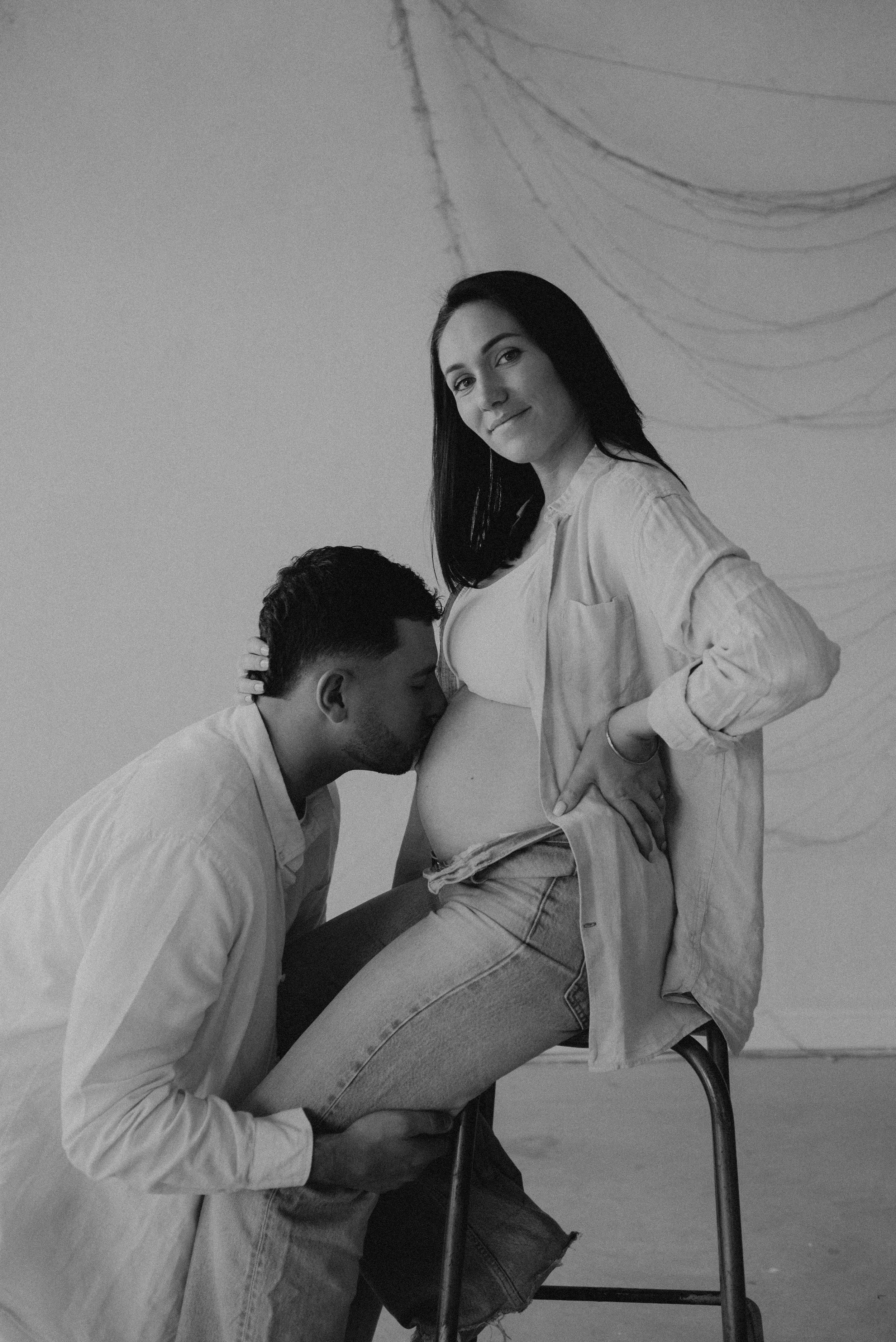 seance-photos-grossesse-studio-slow-yoga-montpellier-the-lovers22.jpg