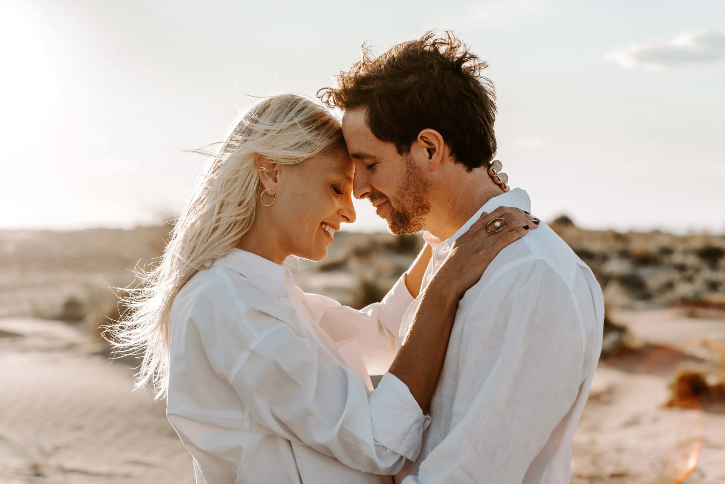 Séance Maternité au coucher du Soleil - Plage de l'Espiguette