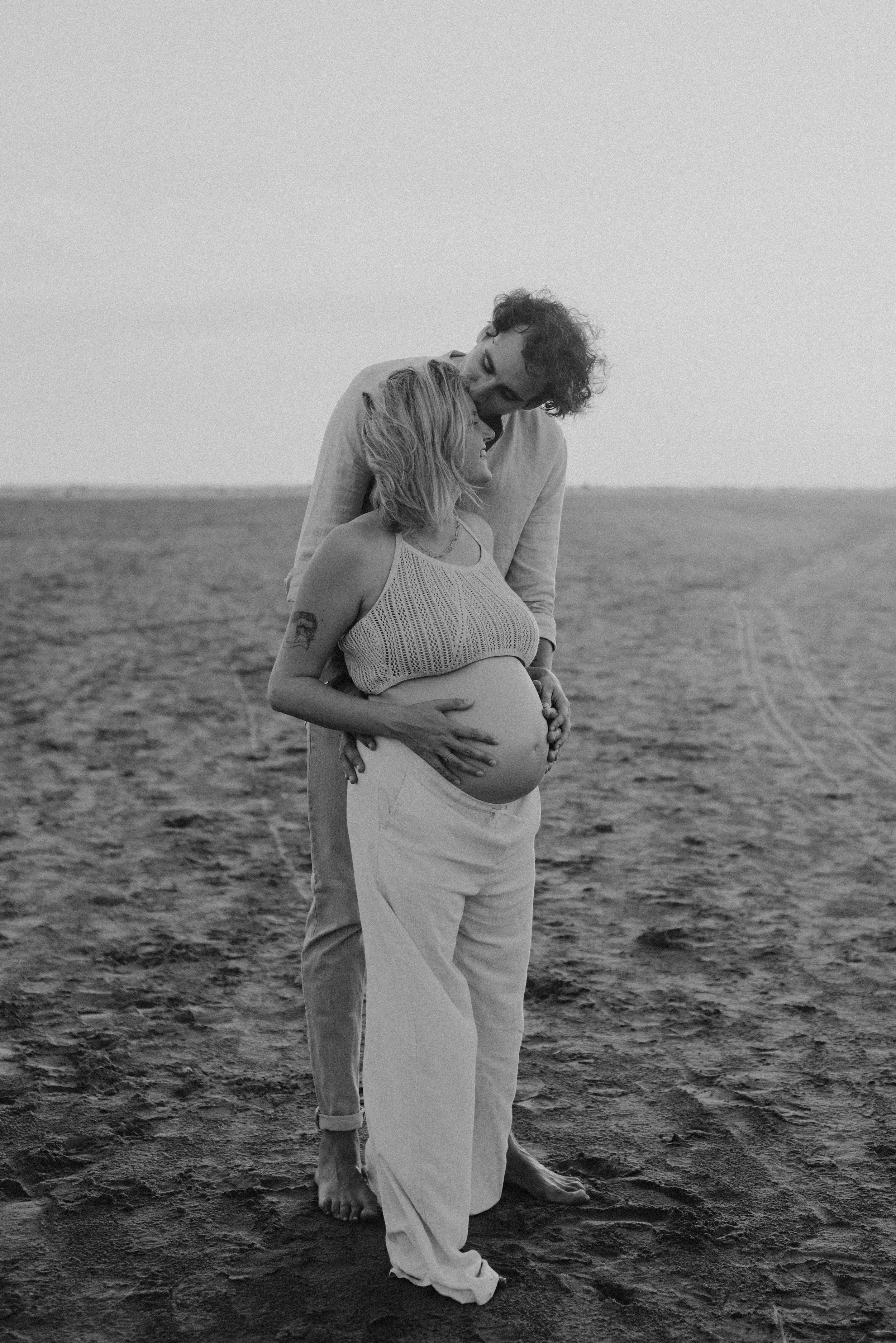 seance-maternite-plage-espiguette-thelovers-photographe23.jpg