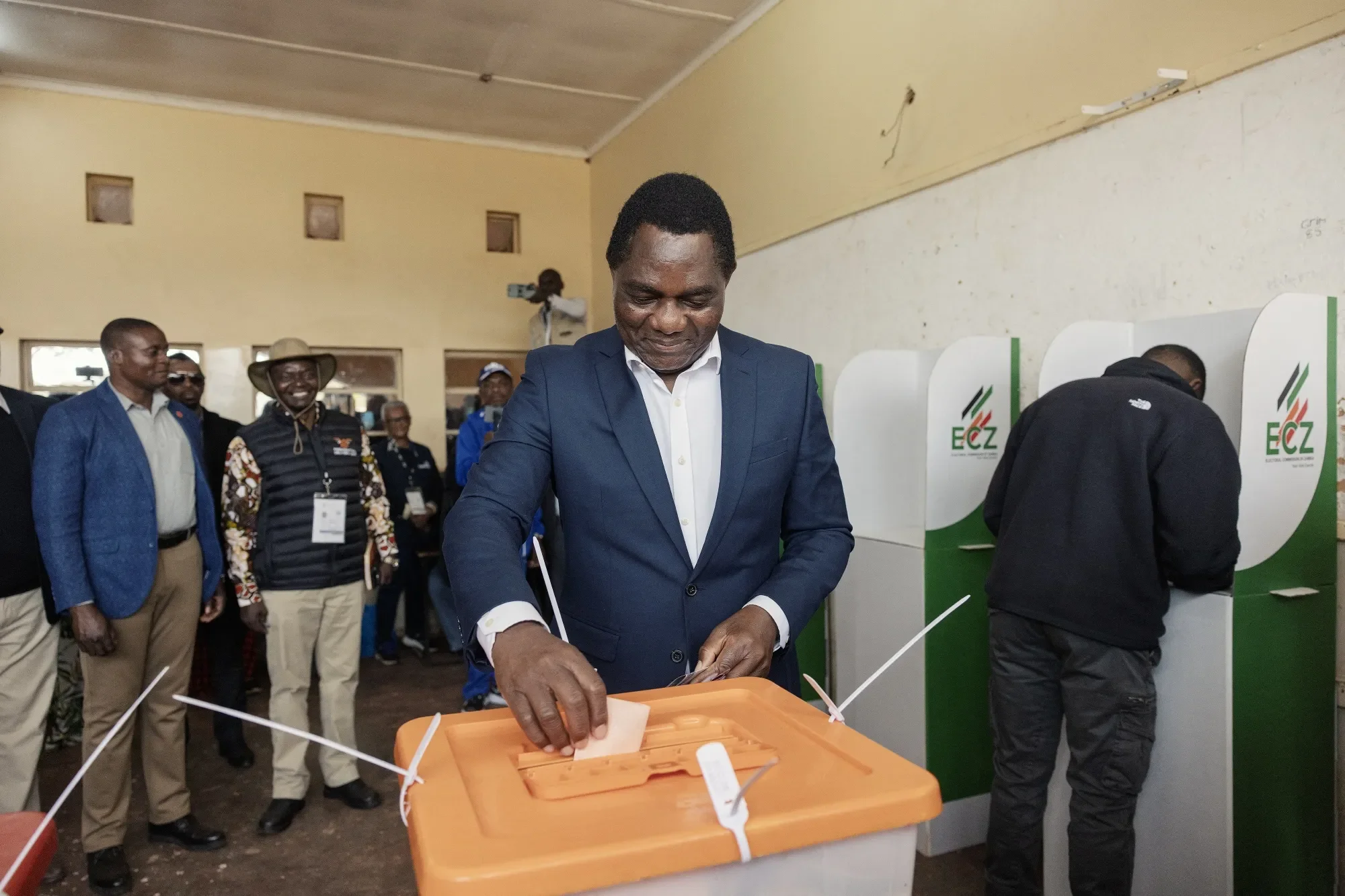 Zambia’s Bond Sale Draws Robust Demand After Hichilema Wins Vote