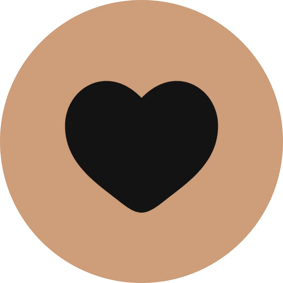 Emoji con sfondo beige e cuore nero al centro