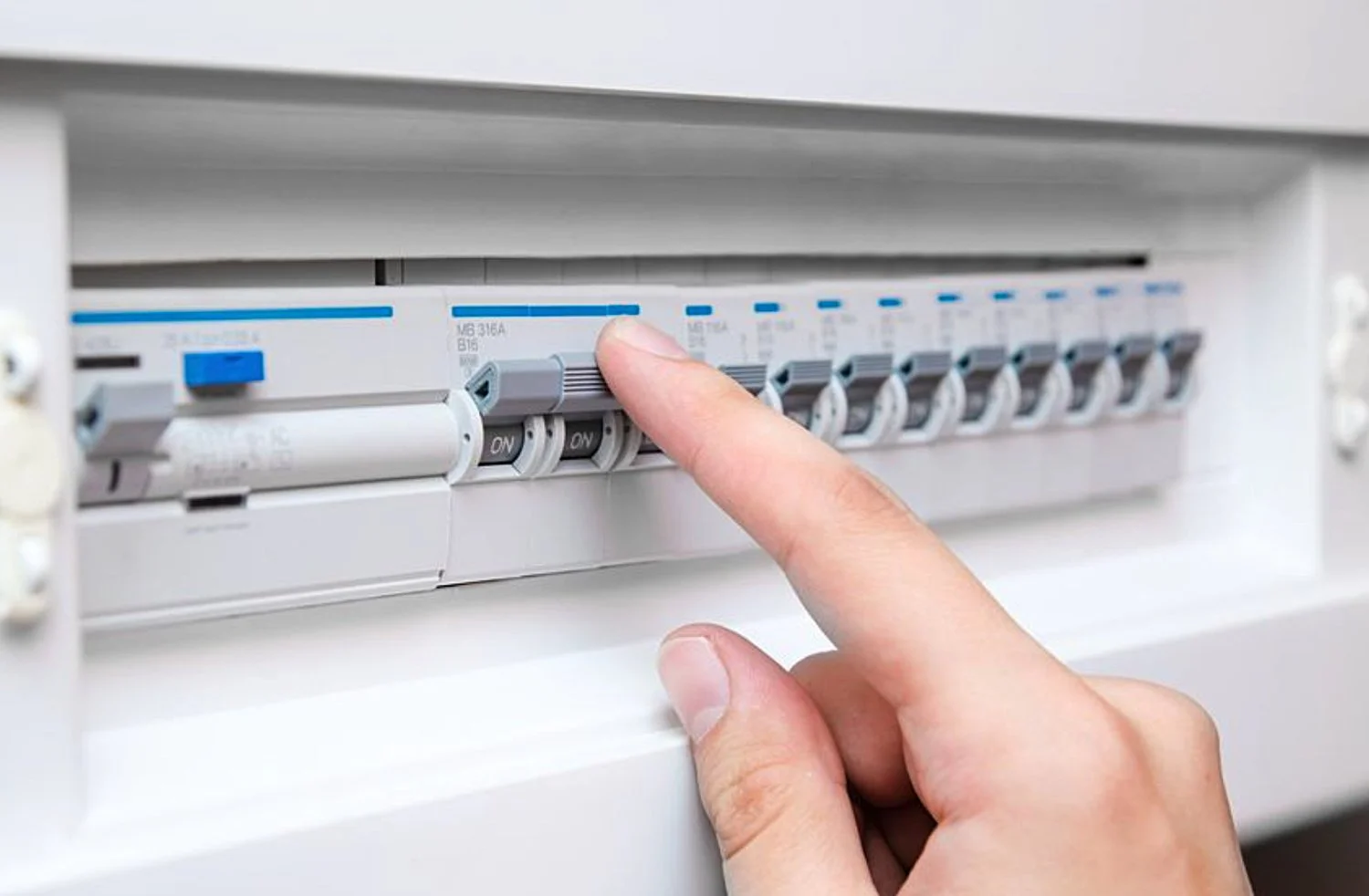 Prix d'une rénovation électrique complète en Belgique