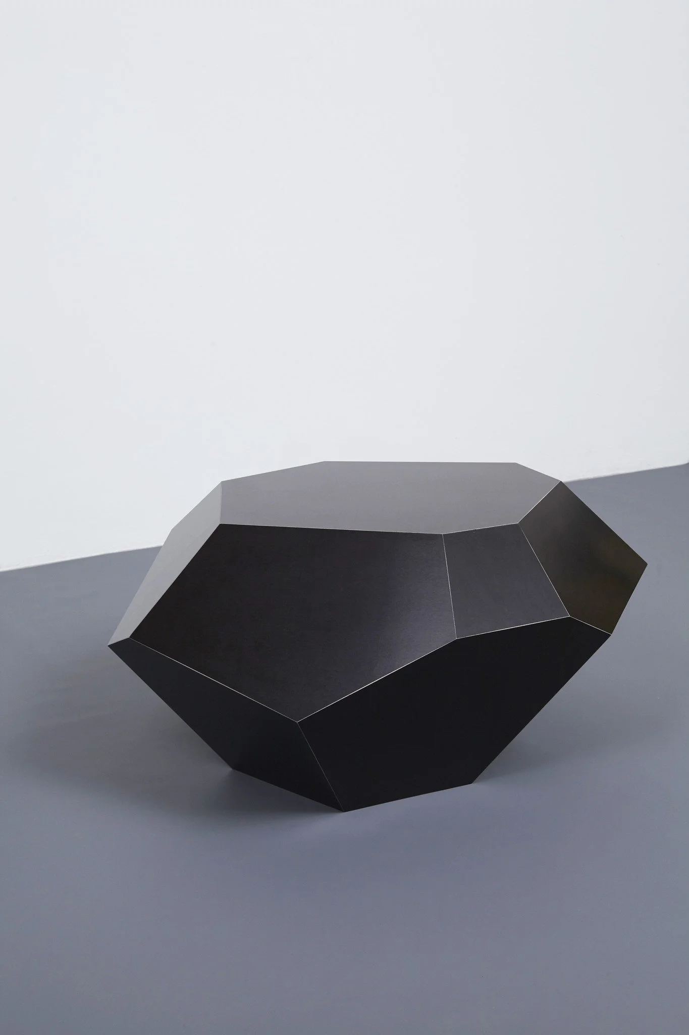 Transnatural_AadKruiswijk_Mineralism_concretegrey(7).jpg