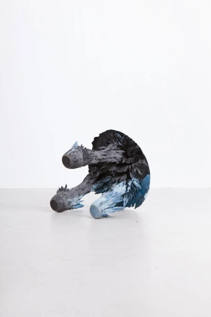 Transnatural_Jólan_van_der_Wiel_GravityStool_Blue:Grey(10).jpg