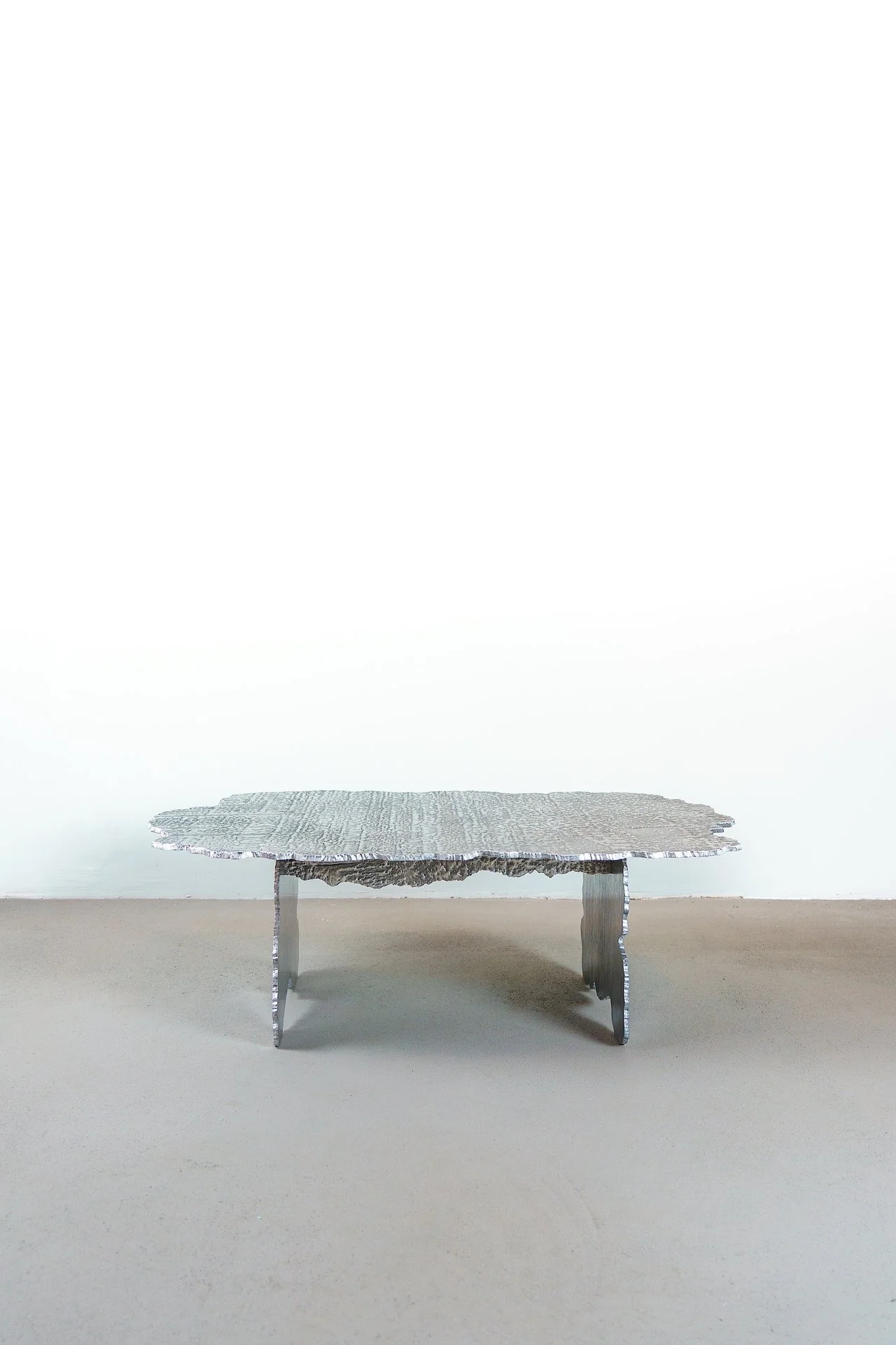 3.transnatural_studio_thus_that_crust_table_06.jpg