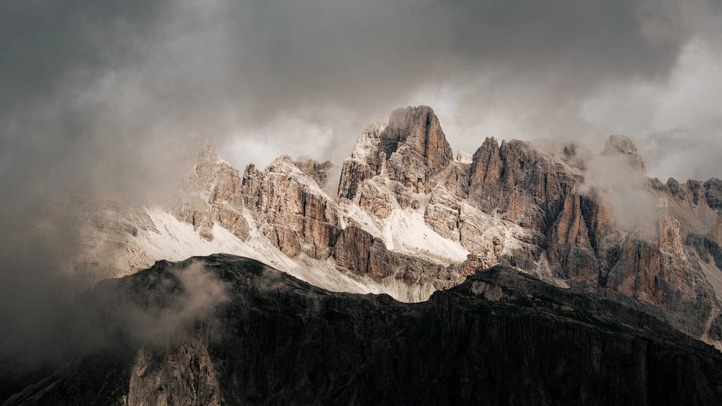 Fred+Howarth+Photography_Dolomites-1.jpg