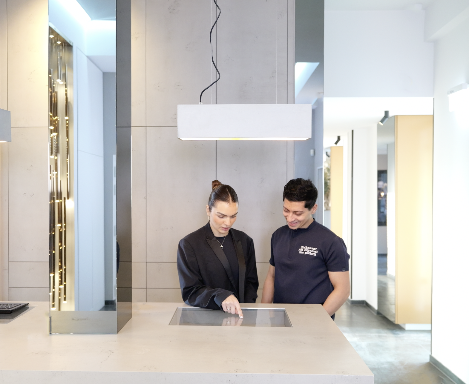 Moderne Zahnarztpraxis in Berlin-Steglitz – umfassende zahnmedizinische Leistungen | Modern dental clinic in Berlin Steglitz offering comprehensive dental services
Zahnzentrum Steglitz