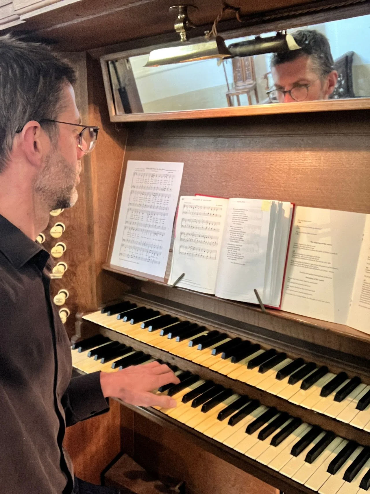 badminton open gardens organ.JPG