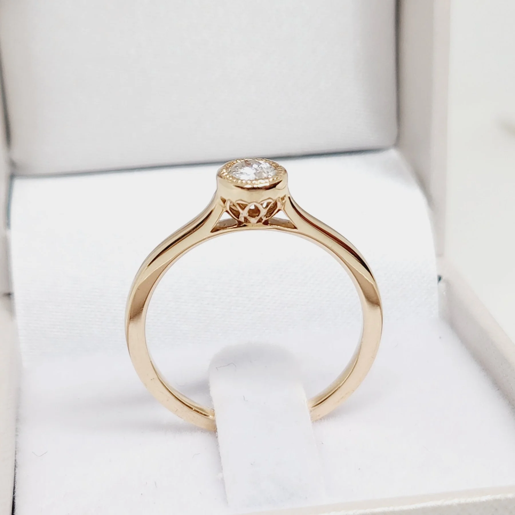 Natural DIamond Gold Ring