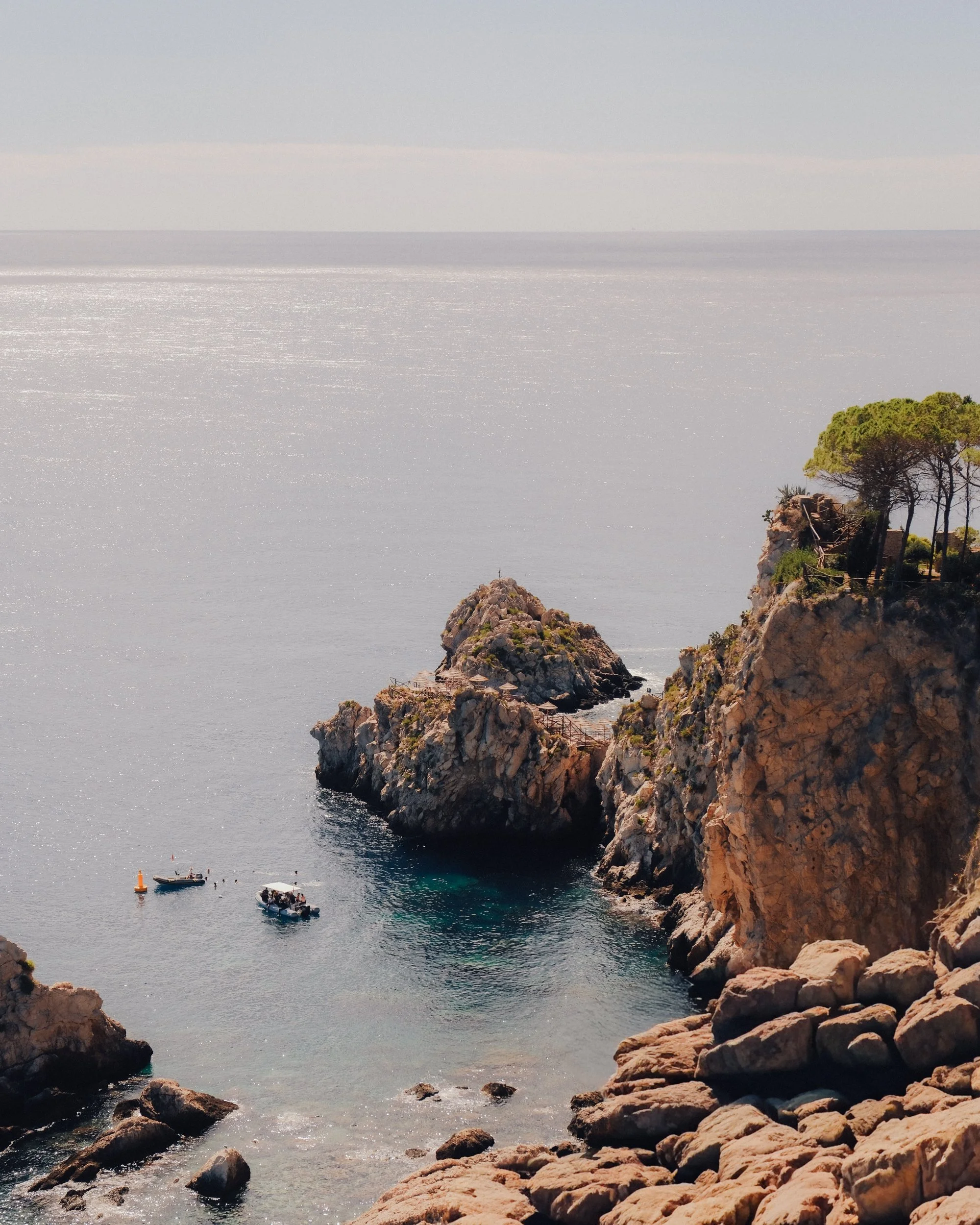 Seaside view of a rocky coast in Southern Italy, cinematic photography by Jan De Wachter