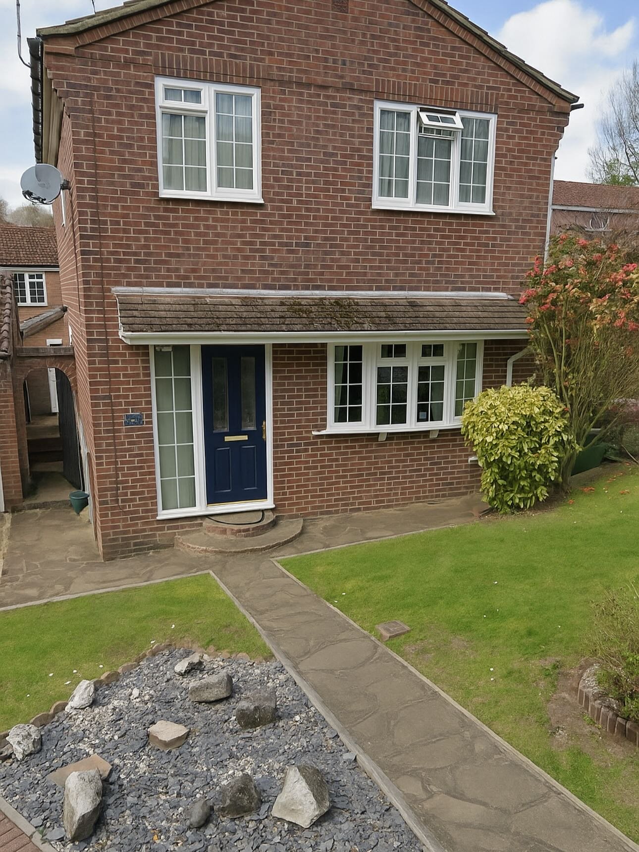 ➡️ SWIPE TO TRANSFORM ➡️

Recent block pave driveway completed in clanfield for @libconstruction 

A massive transformation to the front of the home, with a new patio step up to the front door. 

For any enquiries:
📞07956032259
📞07508419951
Info@al