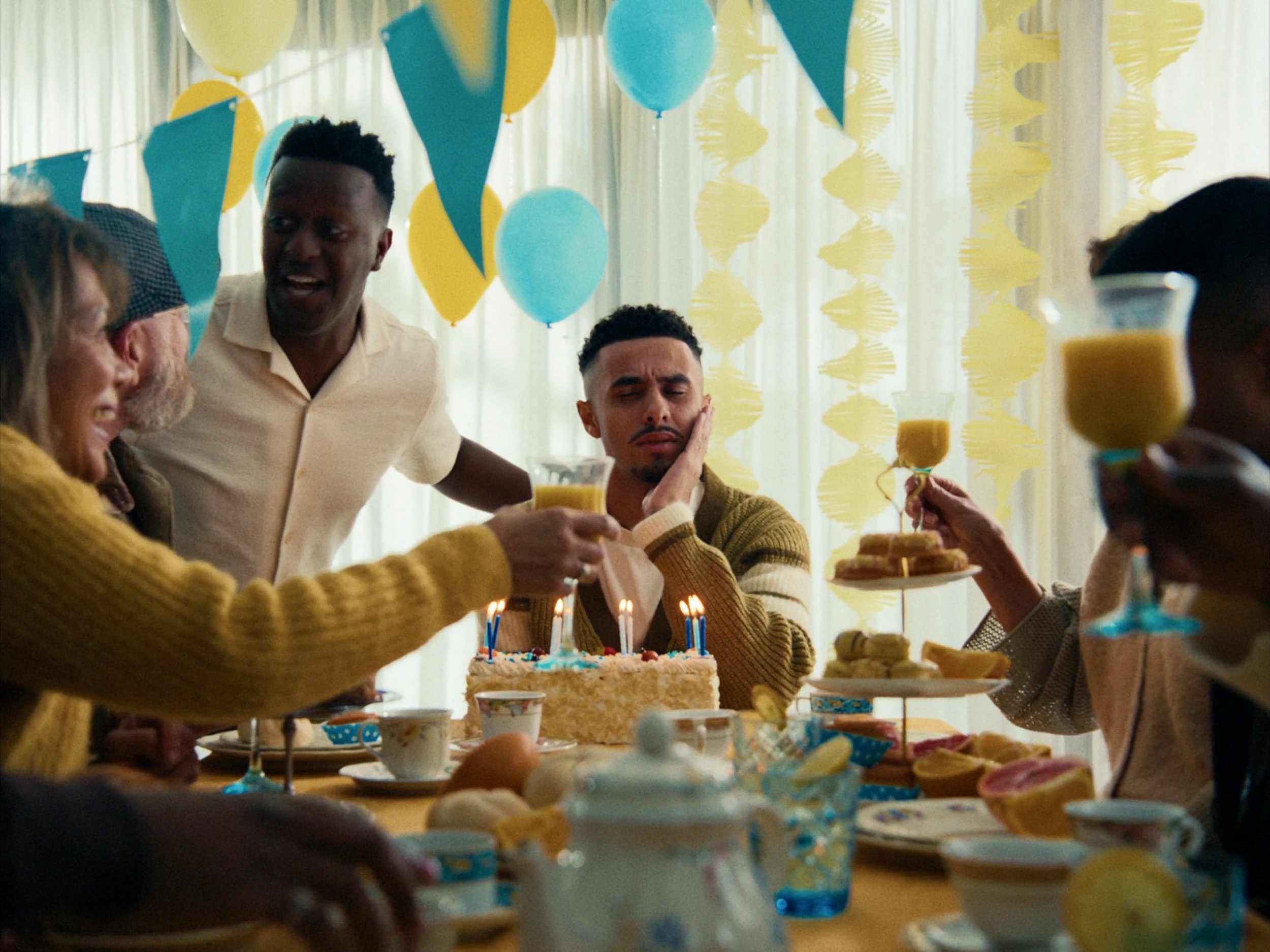 Jasha ft. Joël Domingos - Wilde haren