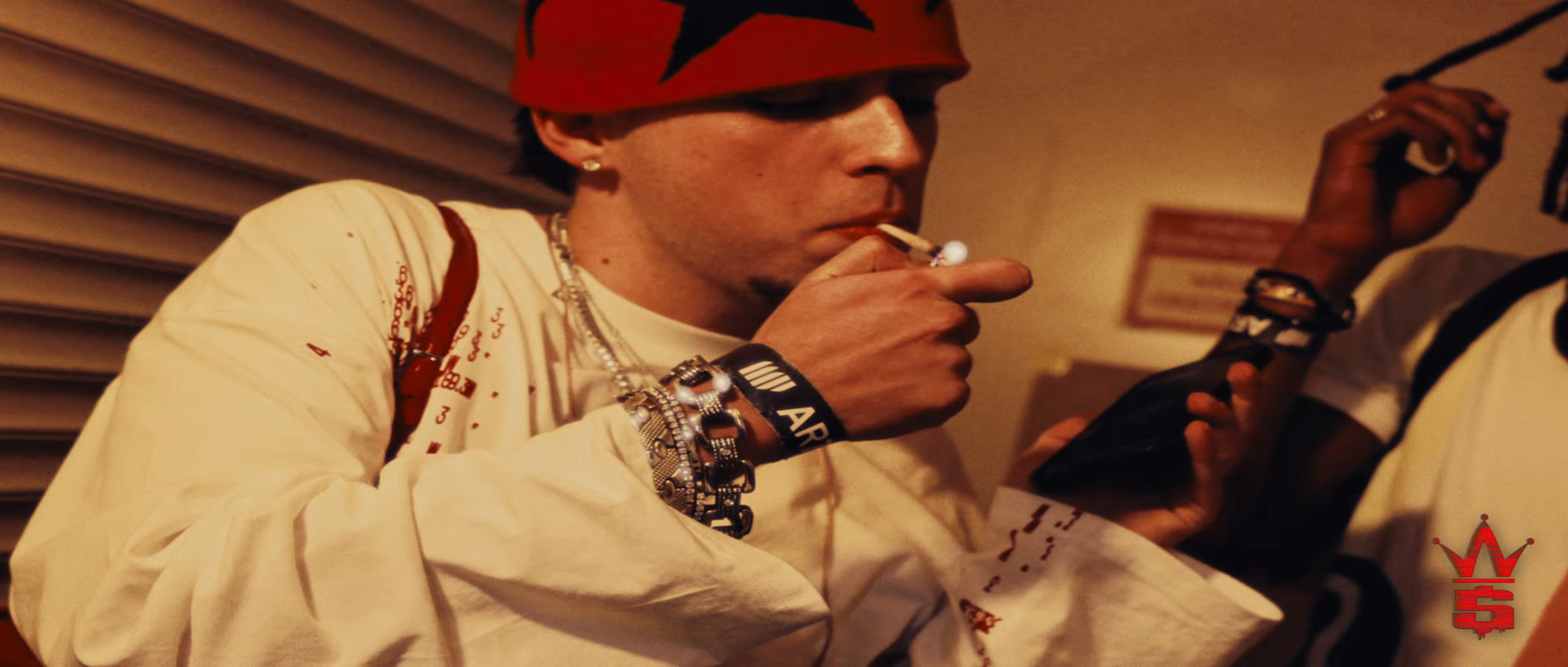 Mx - GUITA ft. xandre (Vídeo Oficial) 0-5 screenshot.png