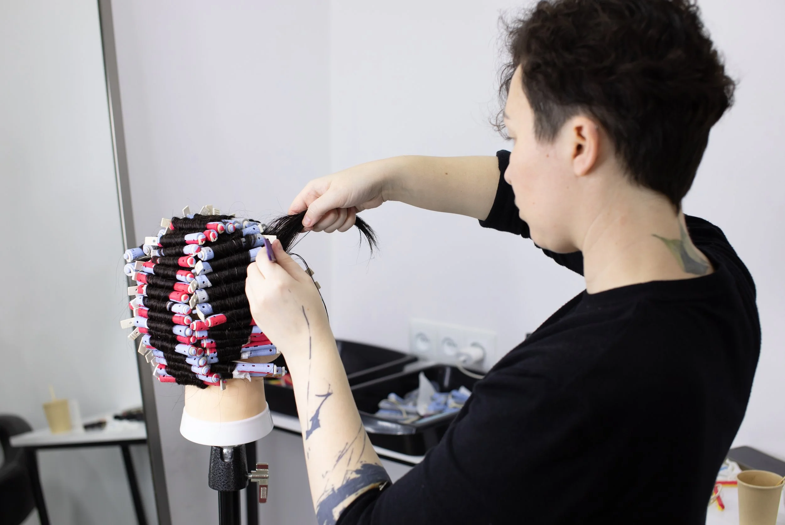 Applicazione arricciatura Brasica Wave scuola di parrucchieri