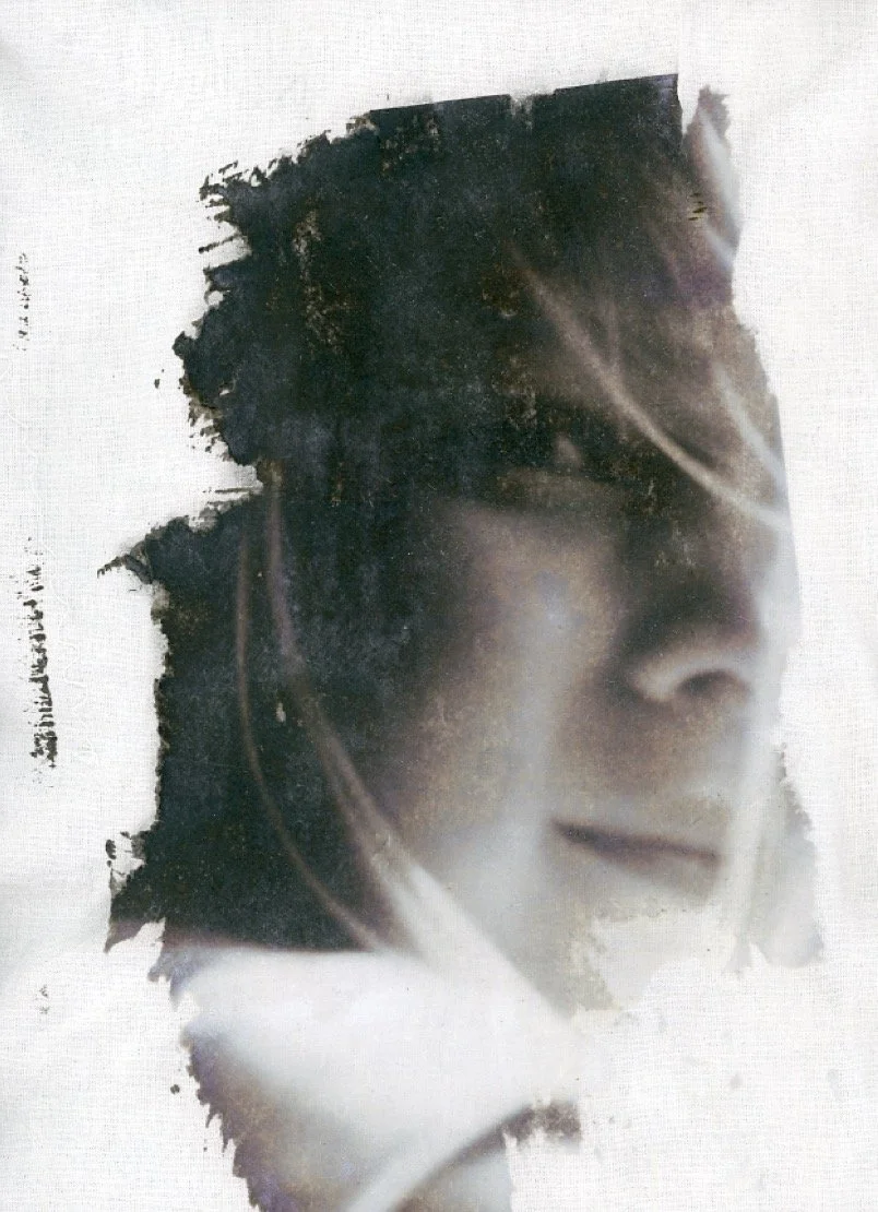 The Left Eye II, 2025
Ink transfer on linen
47 x 54 cm 
Unique piece