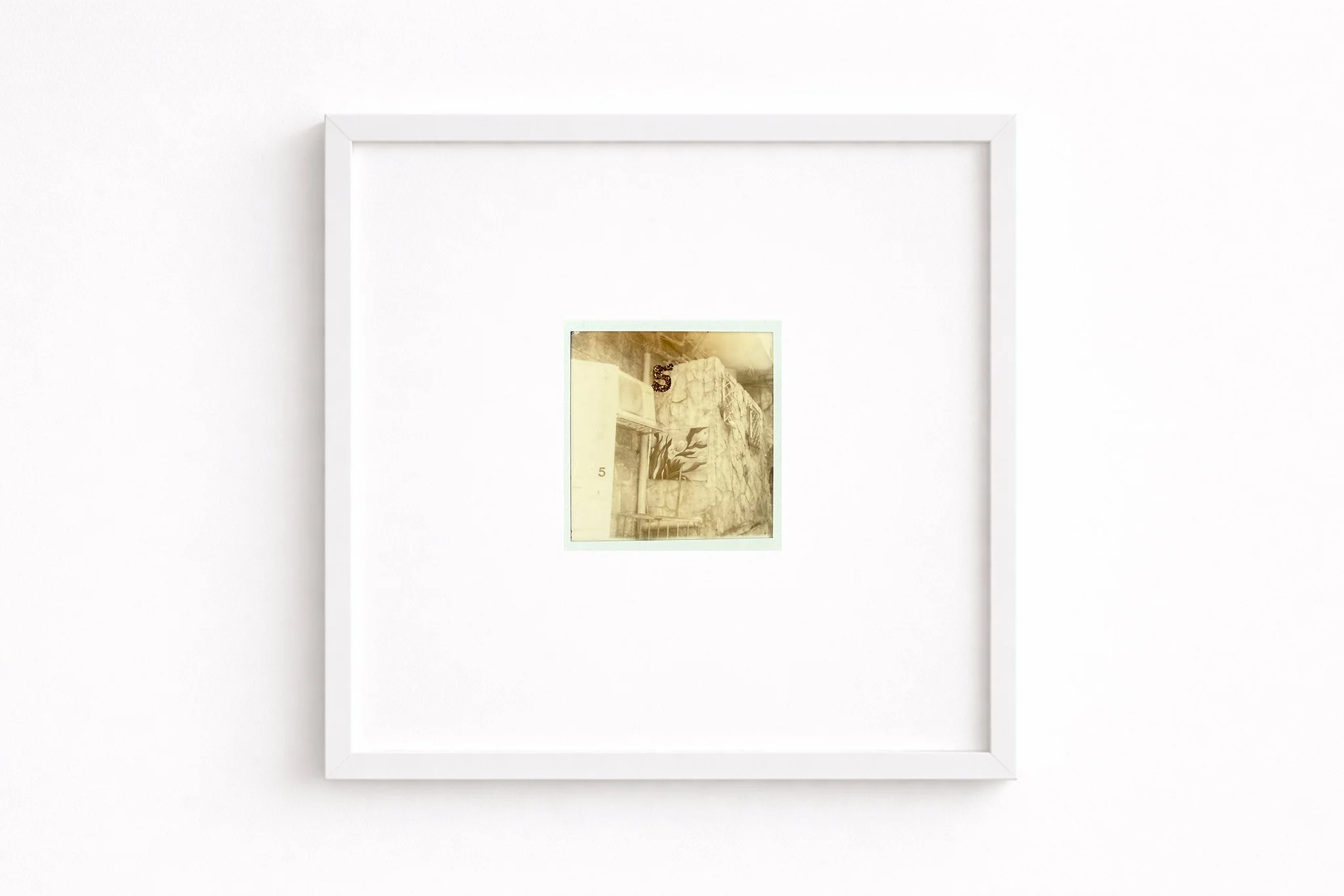 5/Jérusalem, 2021
Polaroid framed
33 x 33 cm