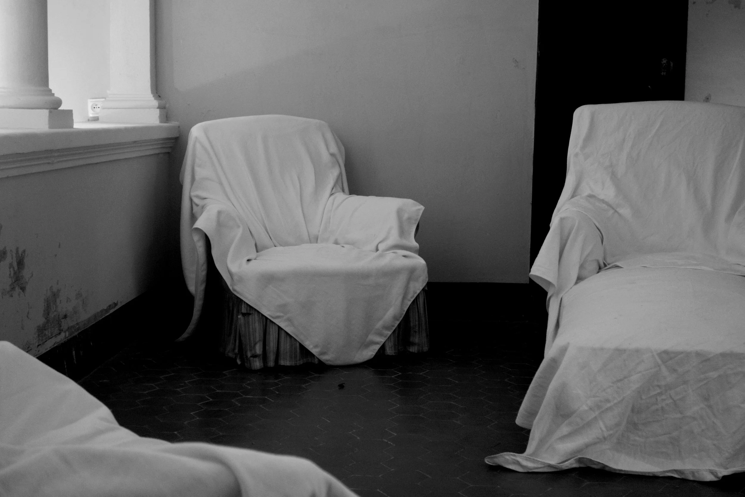 Hyères, 2023
Archival print on Hahnemühle baryta paper
30 x 40 cm | 50 x 70 cm
Edition of 2 + 1AP7  Edition of 3 + 1AP