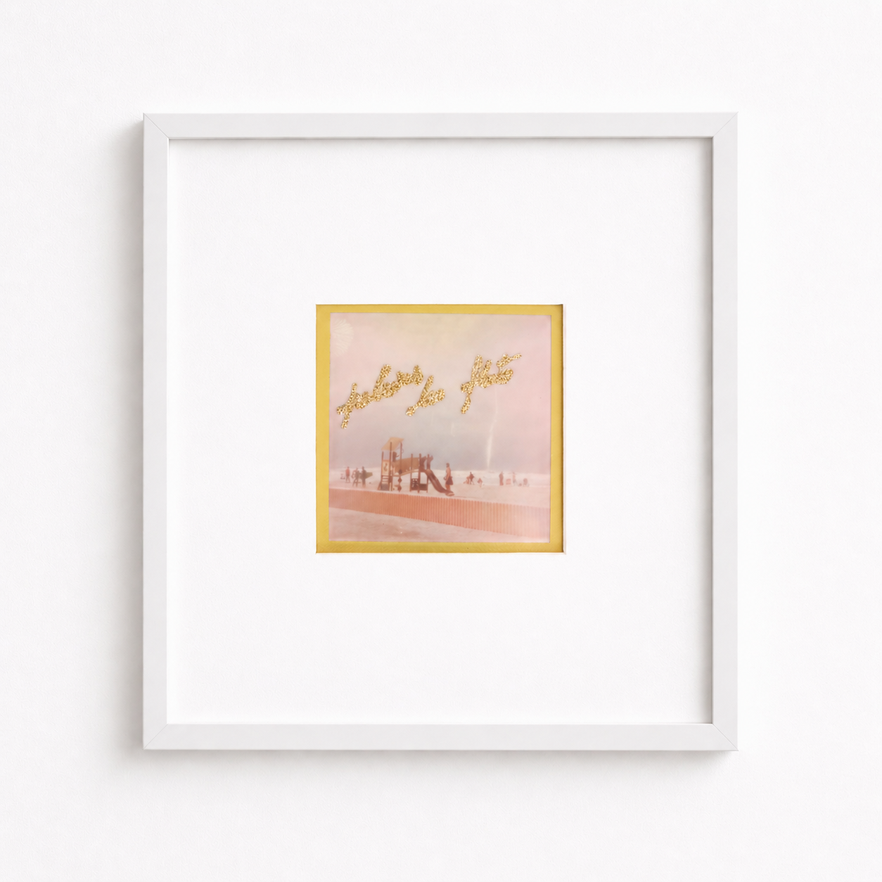 Untitled, 2024
Polaroid framed
Unique piece 
33 x 33 cm

 🔴