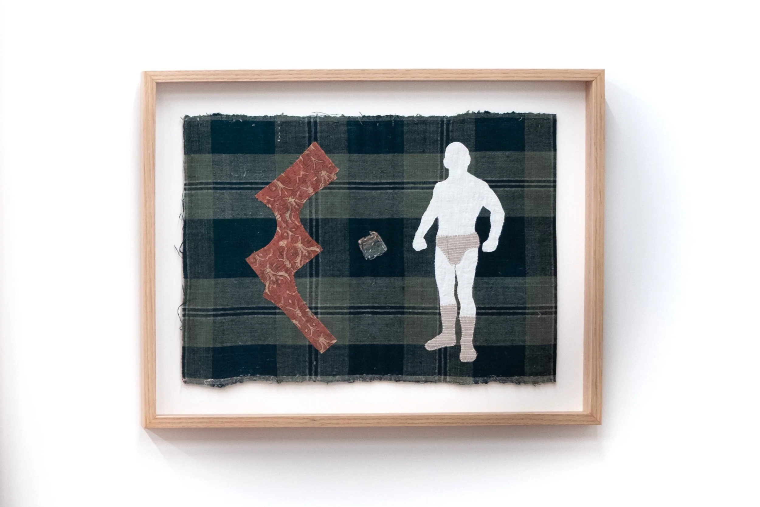Joachim Perez
Le Second Corps, 2026
Appliqué on antique fabric, Japanese white and red cotton thread
Framed in oak with museum glass
33,5 x 46 cm unframed
43,5 x 57 cm  framed

CHF 3'600