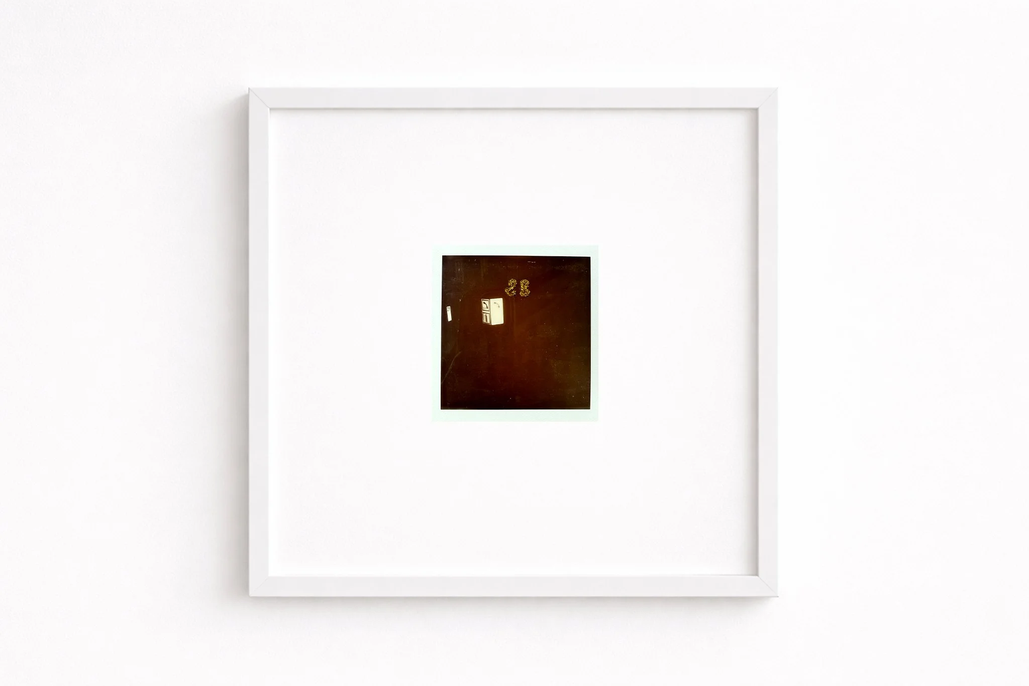 28/Paris, 2021
Polaroid framed
33 x 33 cm