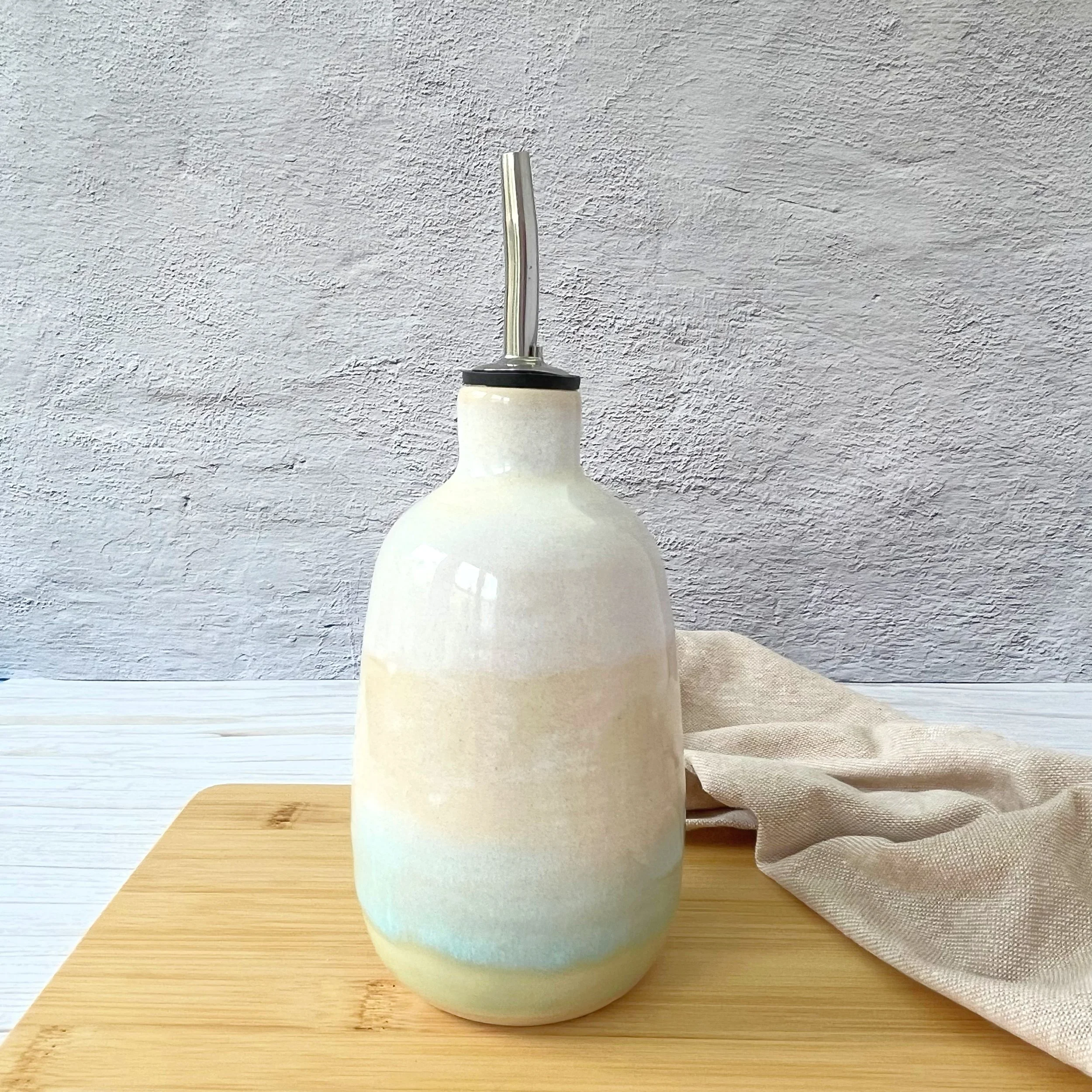 Oil Pourer - turquoise and cream