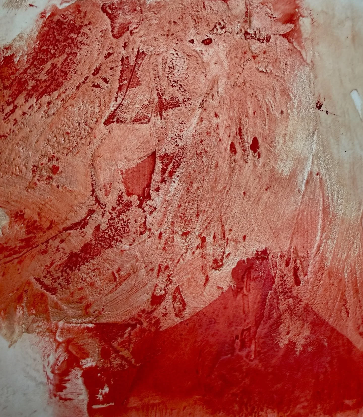 Deep in surface texture experiments and slightly obsessed with what&rsquo;s emerging.

The foundation of a painting matters deeply to me &mdash; like the early groundwork with a young horse. It shapes everything that comes after.

These abstract surf