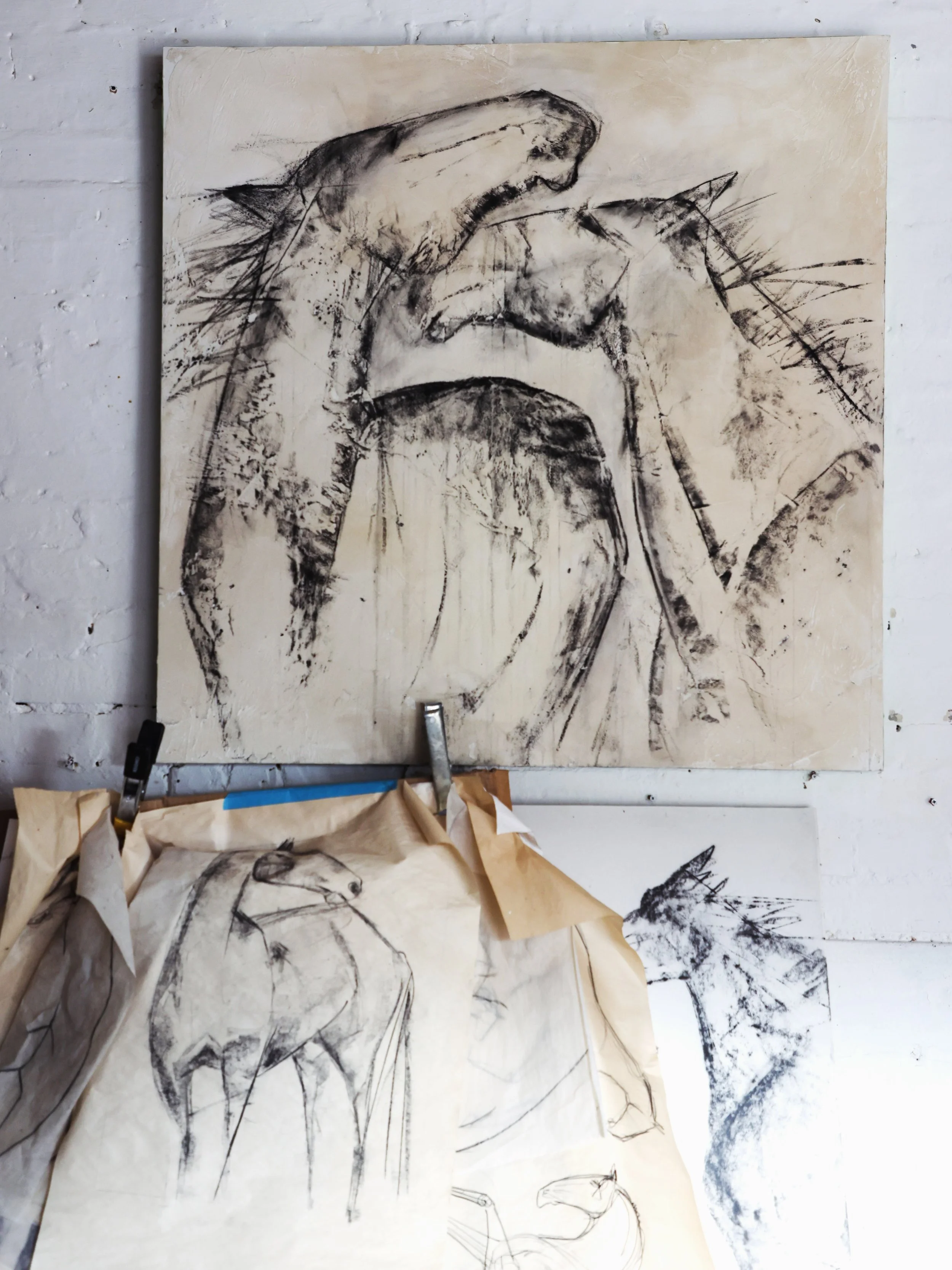 Two horses fighting for territory in my studio&hellip;. with plenty more waiting in the wings 

#horsedrawing #charcoaldrawings #artiststudio #equineart #drawinghorses