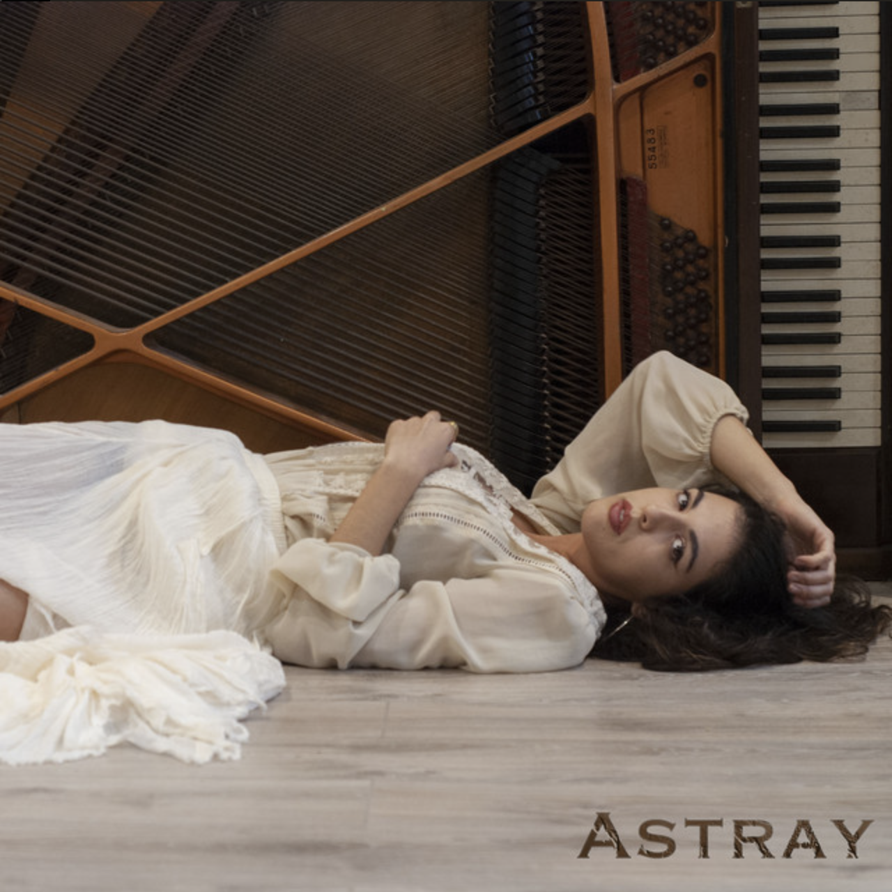 Selis // Astray // EP // Producer