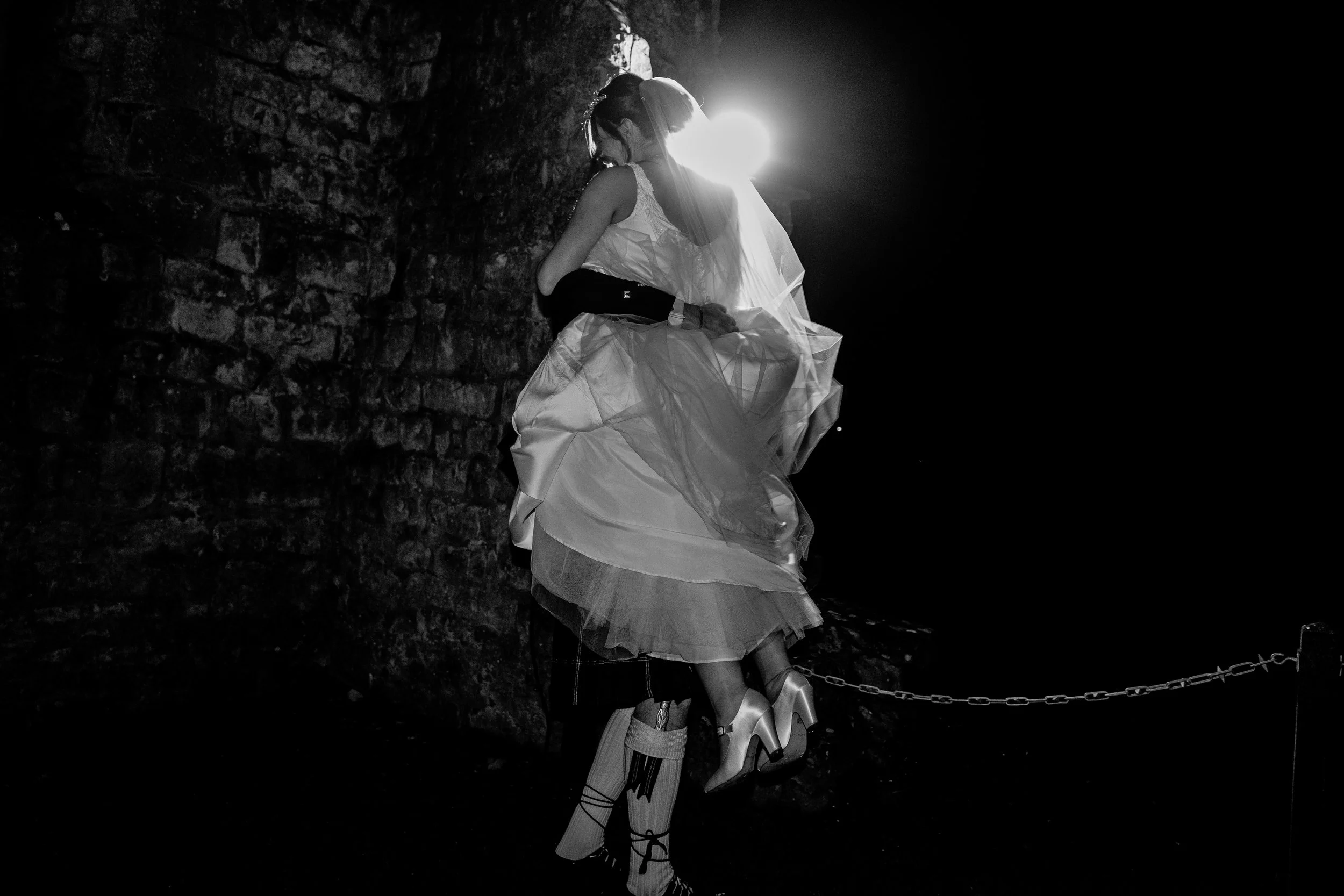 Dramatic Cotswold wedding