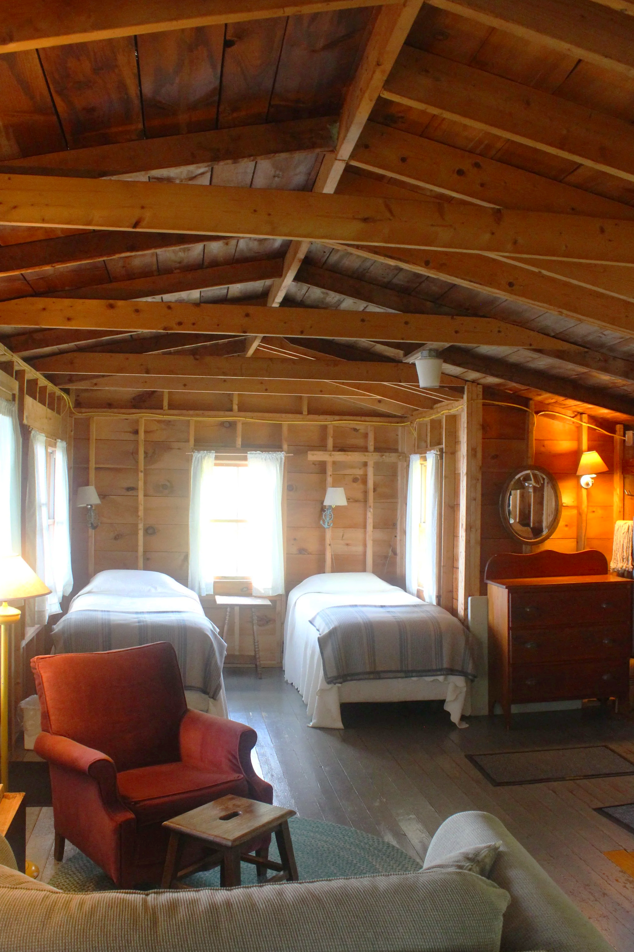 Twin beds with option to convert to a king