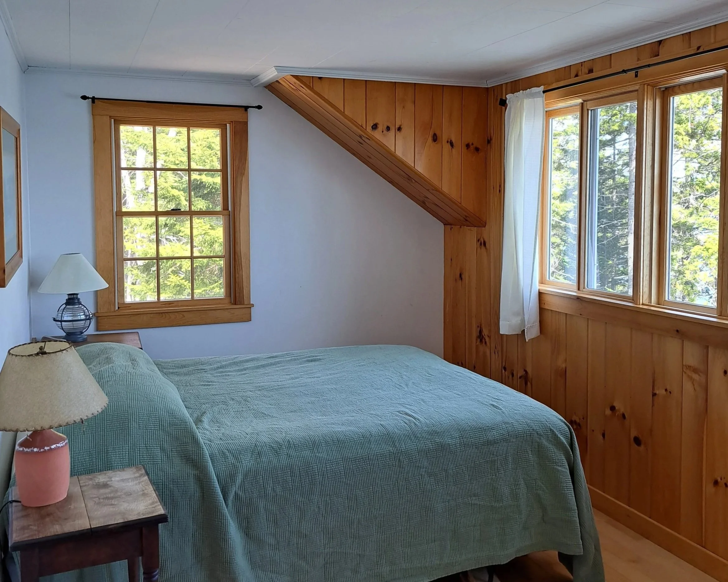Upstairs queen bedroom