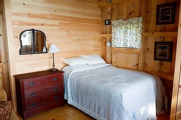 Full bed