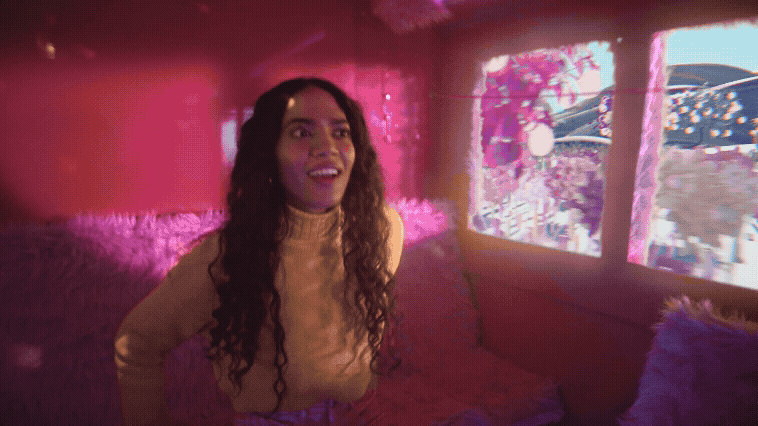 Koodo_Bus_15_EN_16x9_Brand_TV (3).gif