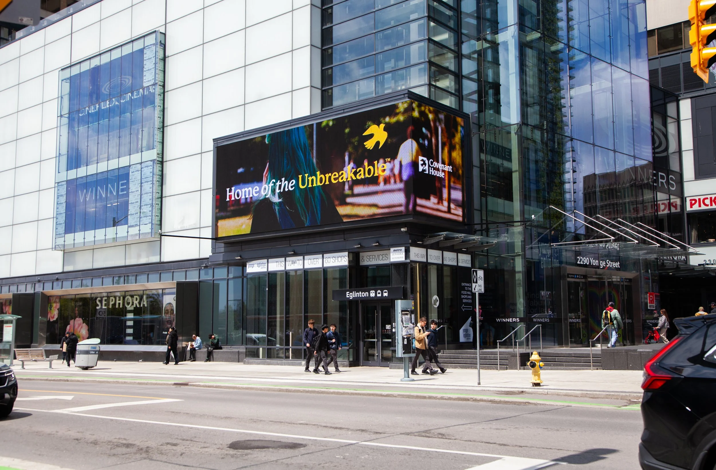 covenant house - yonge and eg - 3.jpg