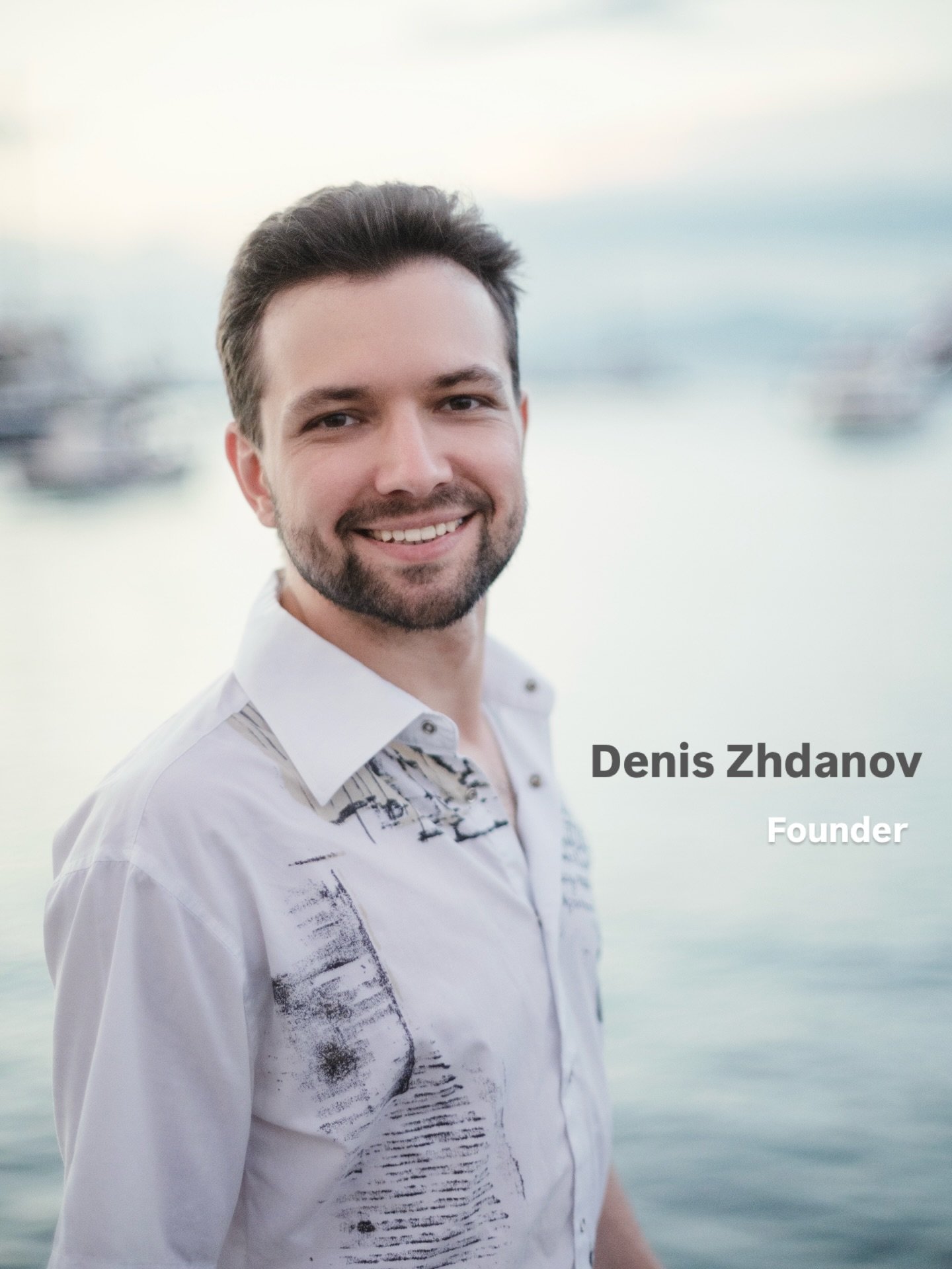 Denis Zhdanov @deniszhdanovpianist is a Ukrainian concert pianist, teacher, and entrepreneurial educator. With a broad concerto and solo repertoire, he has performed across Europe and beyond with orchestras such as the Lucerne Symphony Orchestra, Poz