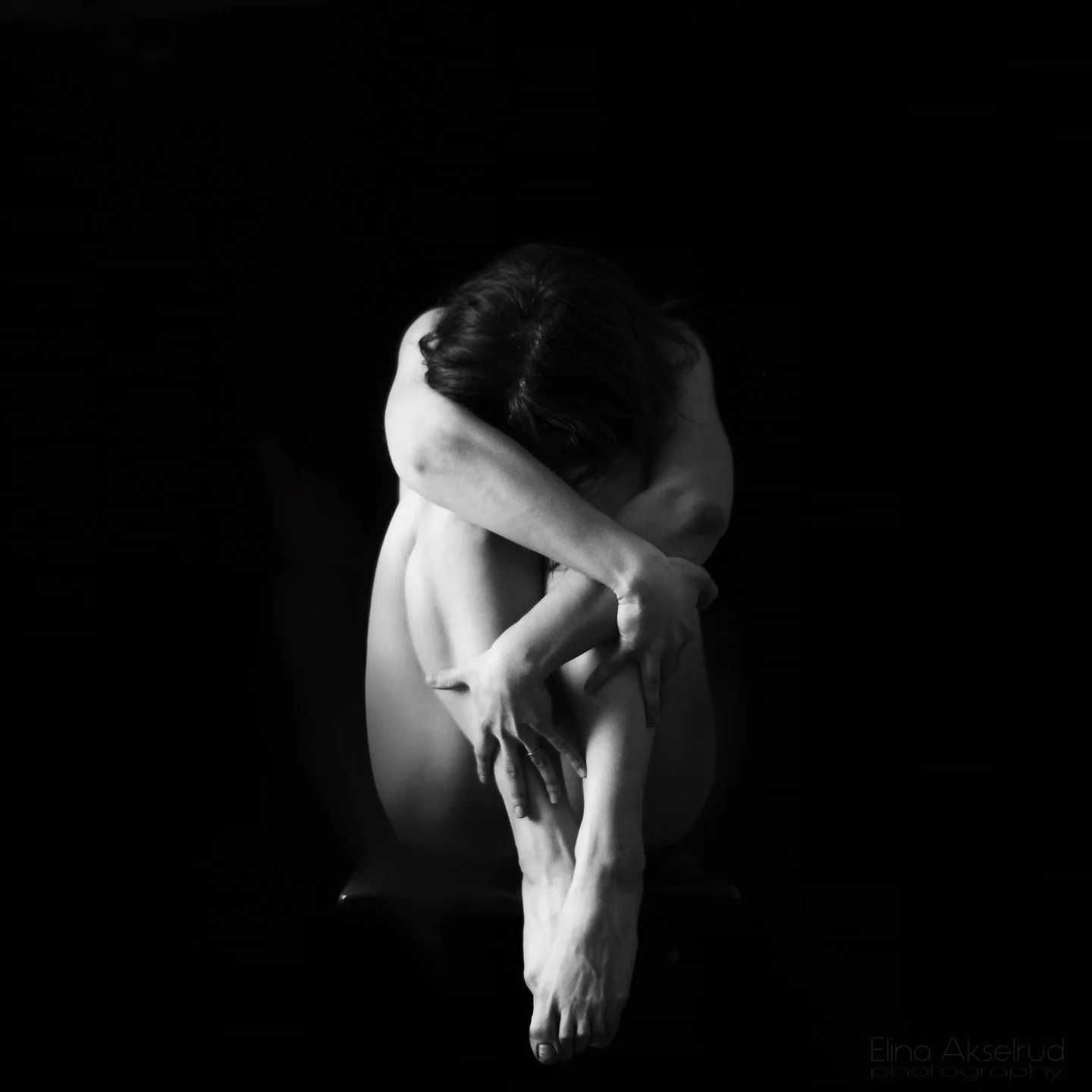 𝑭𝒊𝒏𝒆 𝑨𝒓𝒕 𝑷𝒓𝒊𝒏𝒕𝒔 by @elinaakselrudphotography are now available for a direct purchase through @arteprism_studios 📷

Elina Akselrud&rsquo;s photographic work explores surreal and symbolic visual worlds shaped by inner visions, dreams, and